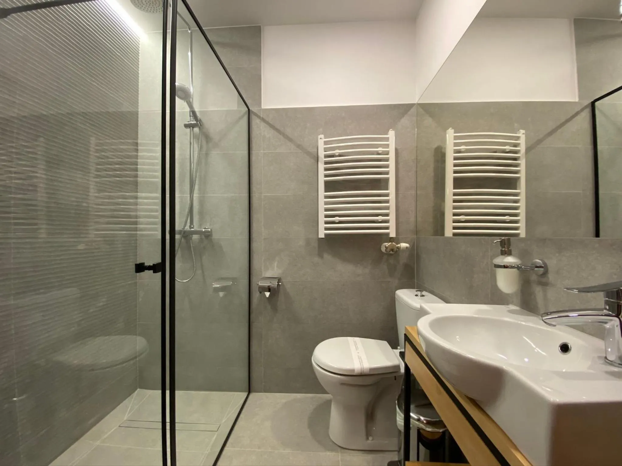 Shower in Gołębia 8 Residence