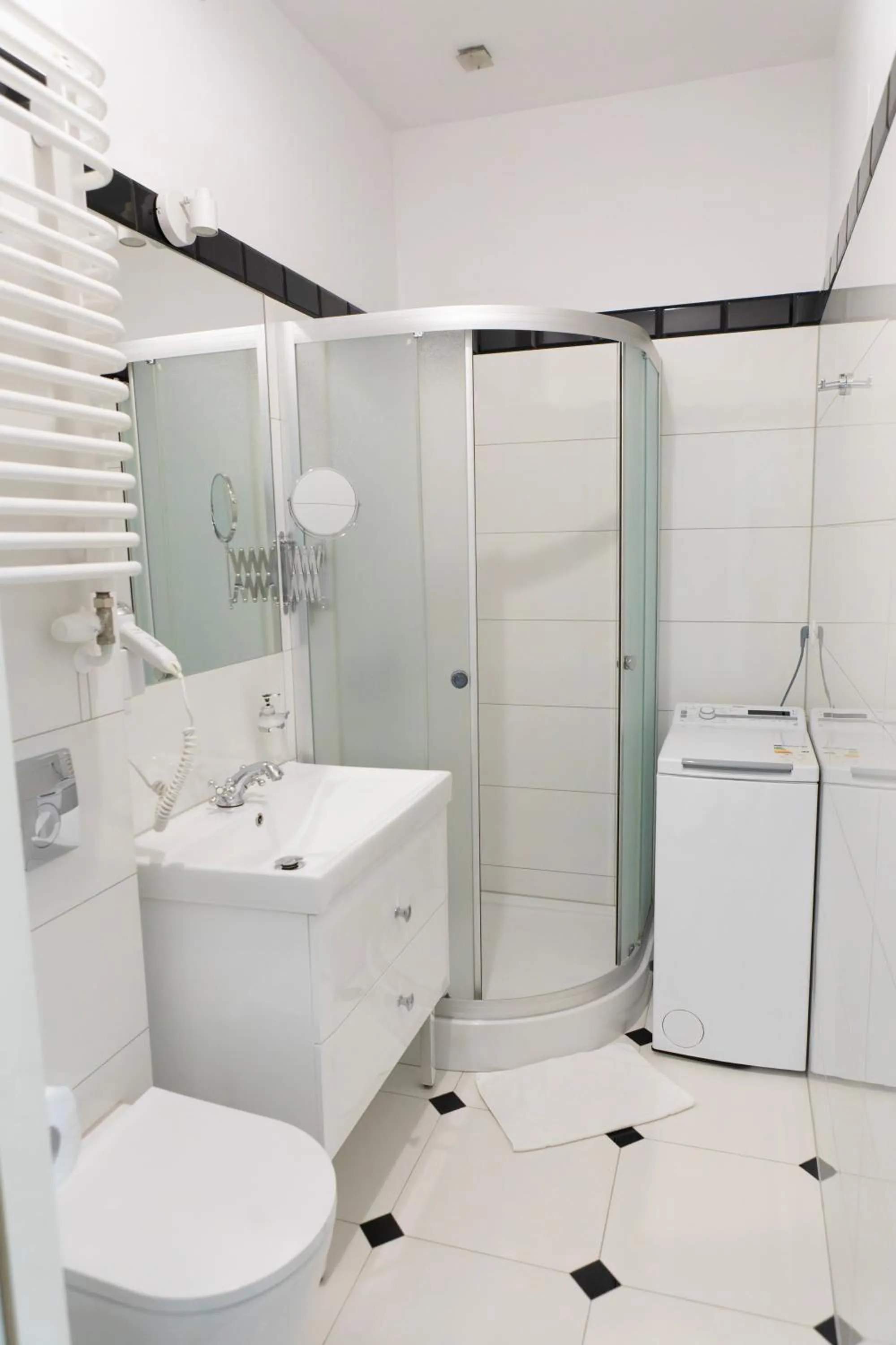 Shower in Gołębia 8 Residence