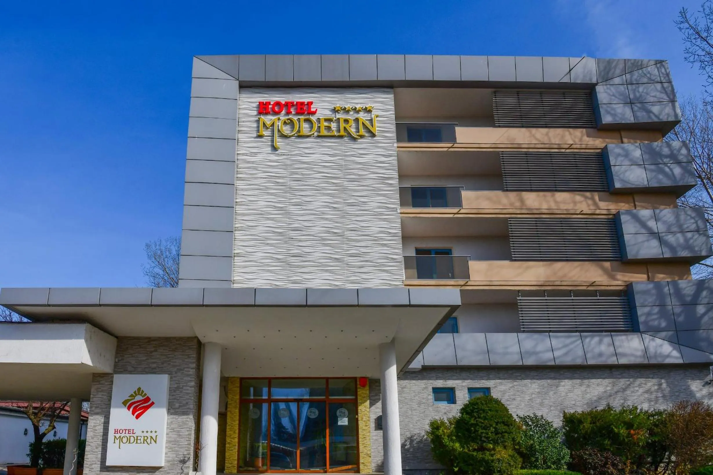 Complex Modern All Inclusive