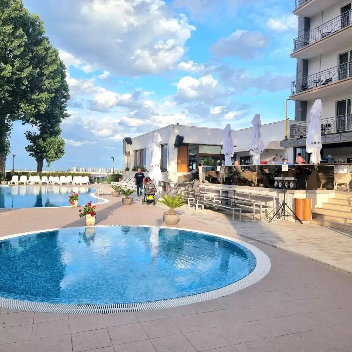 Complex Modern All Inclusive