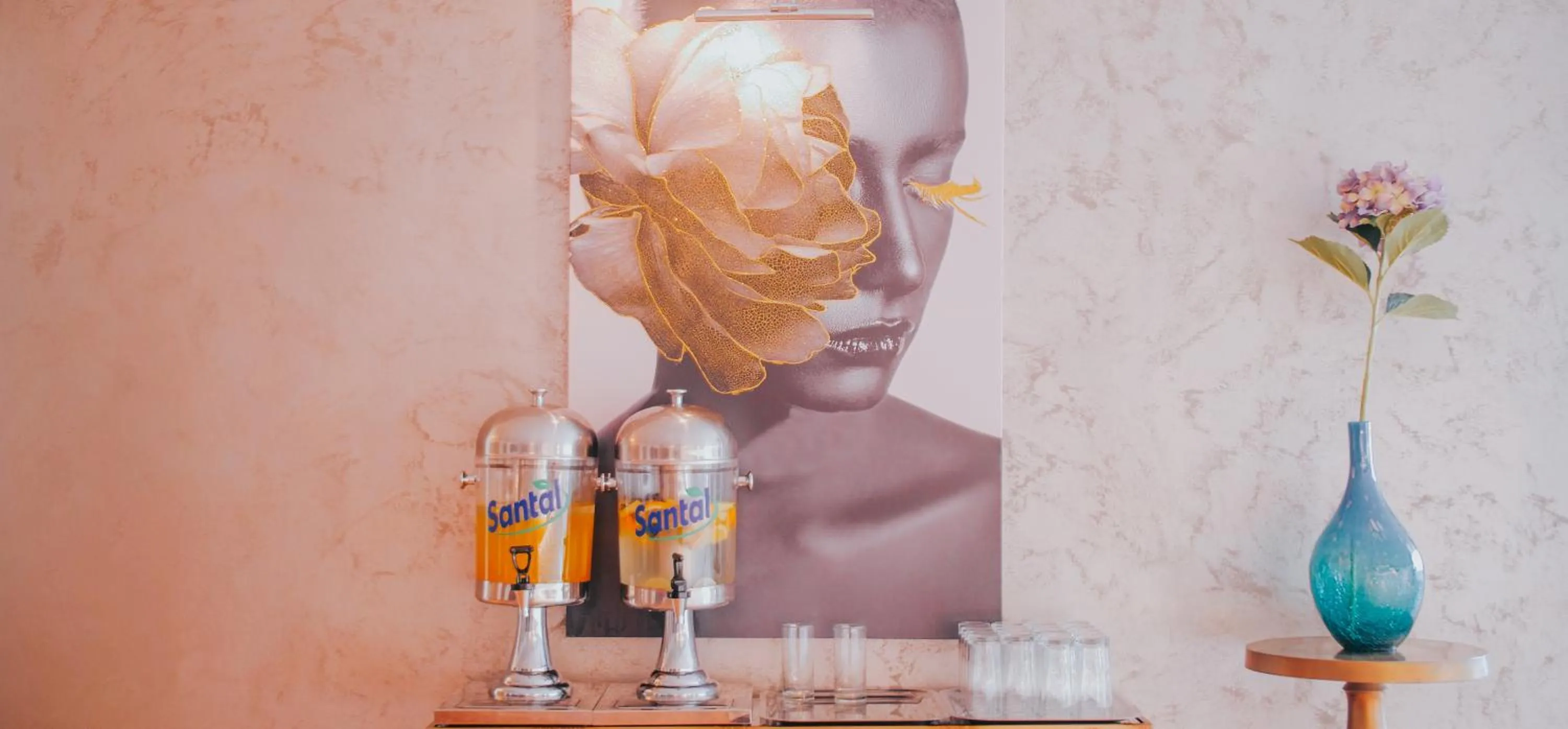 Complex Modern All Inclusive