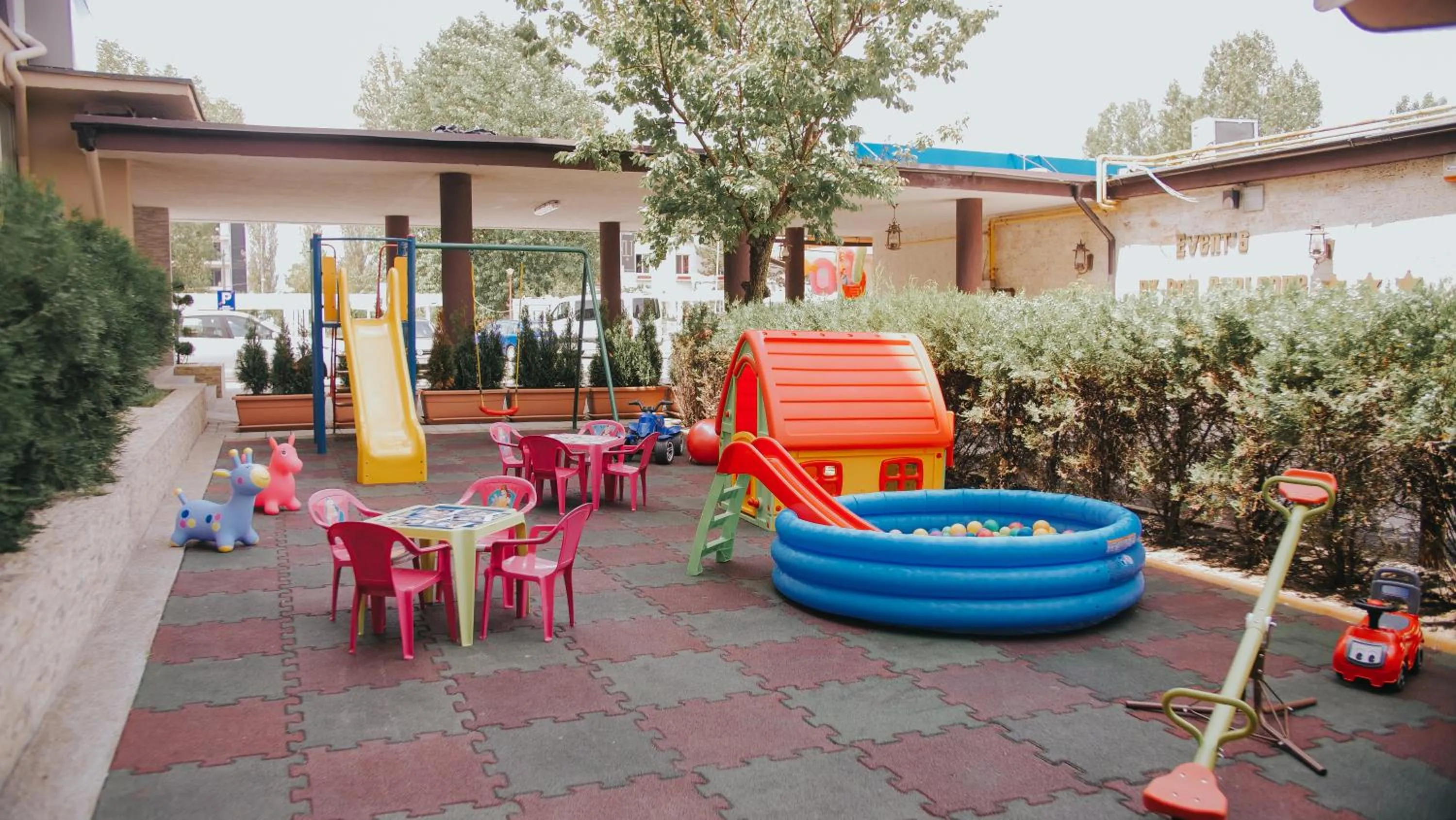 Complex Modern All Inclusive