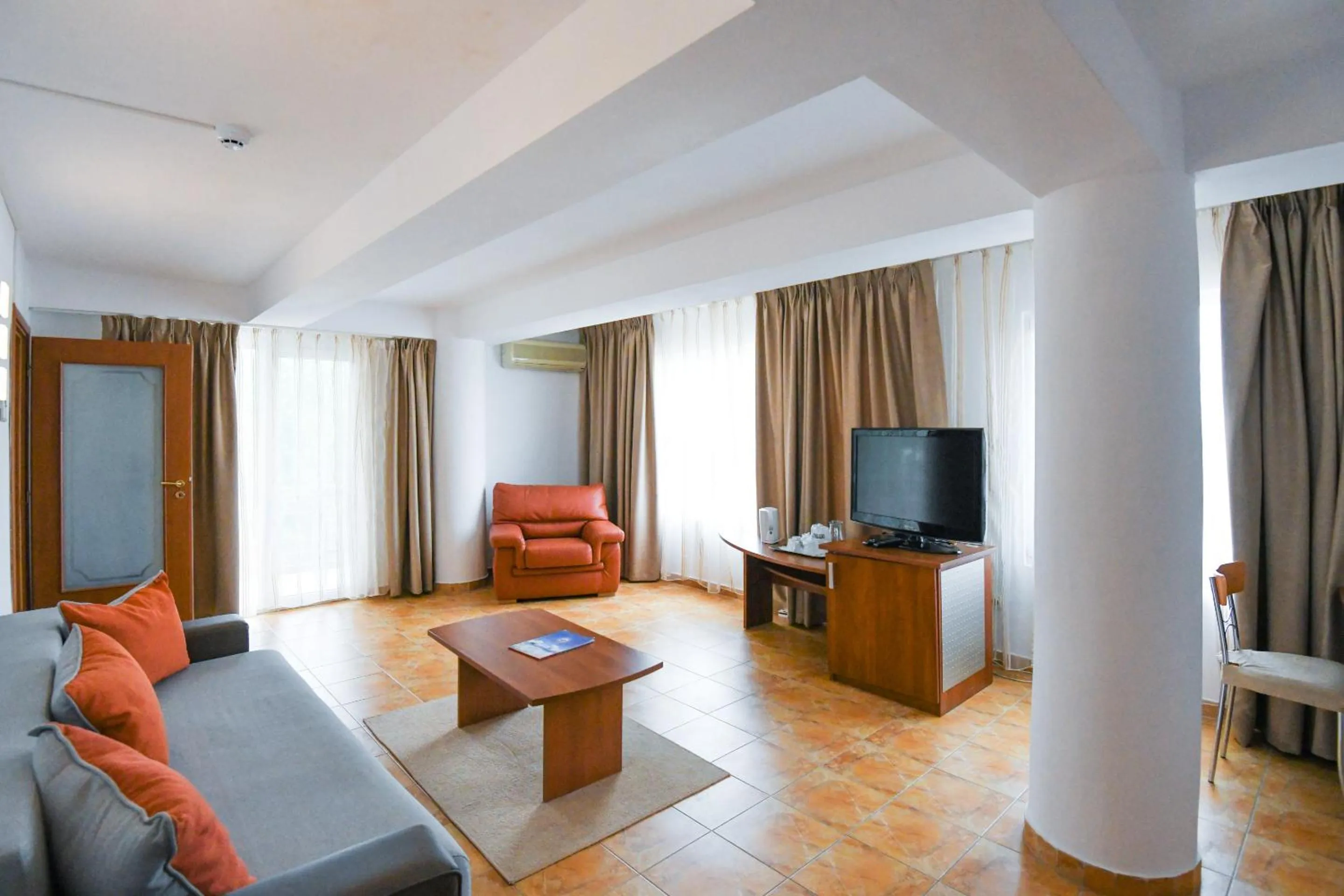 Complex Modern All Inclusive