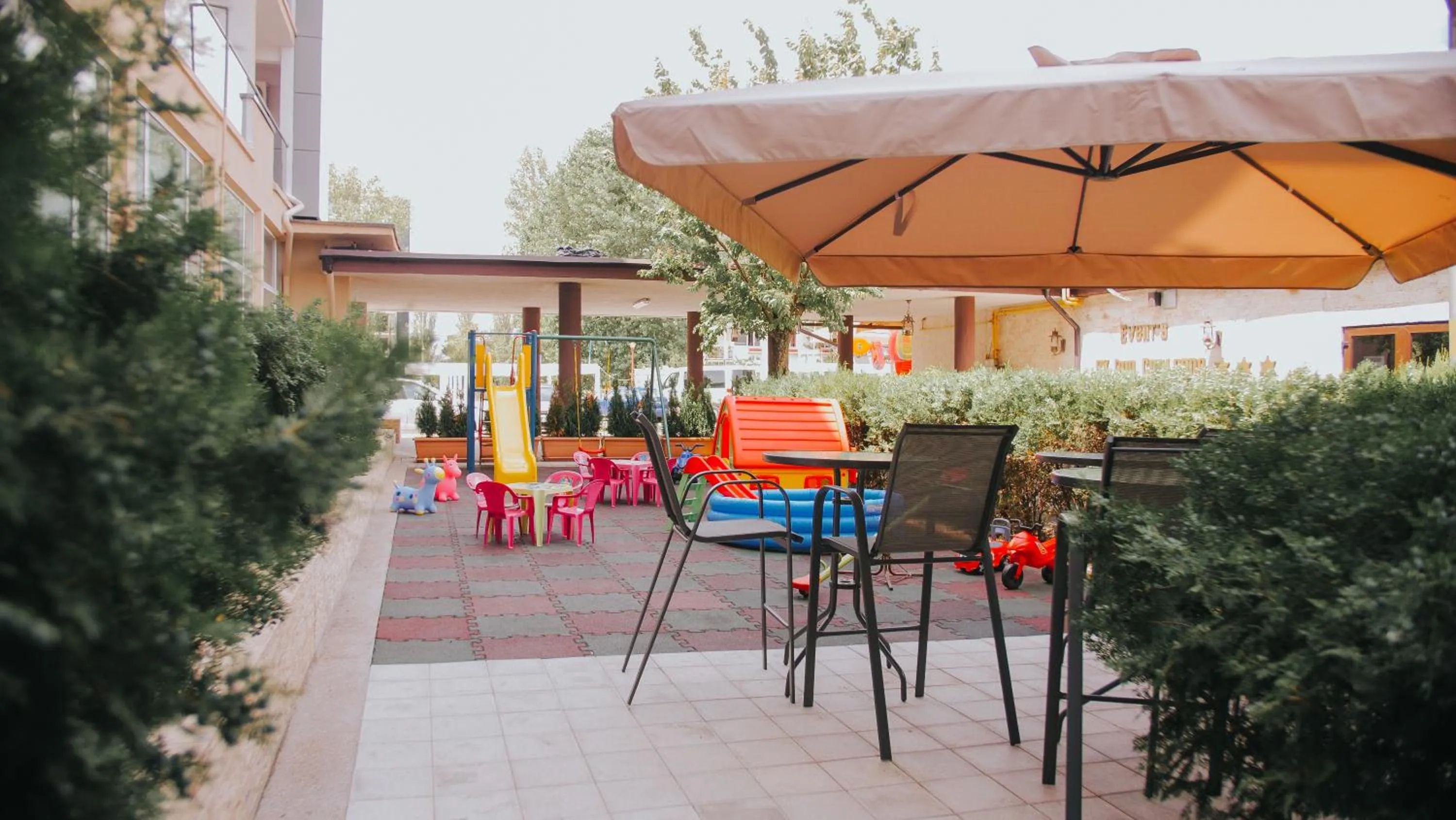 Complex Modern All Inclusive