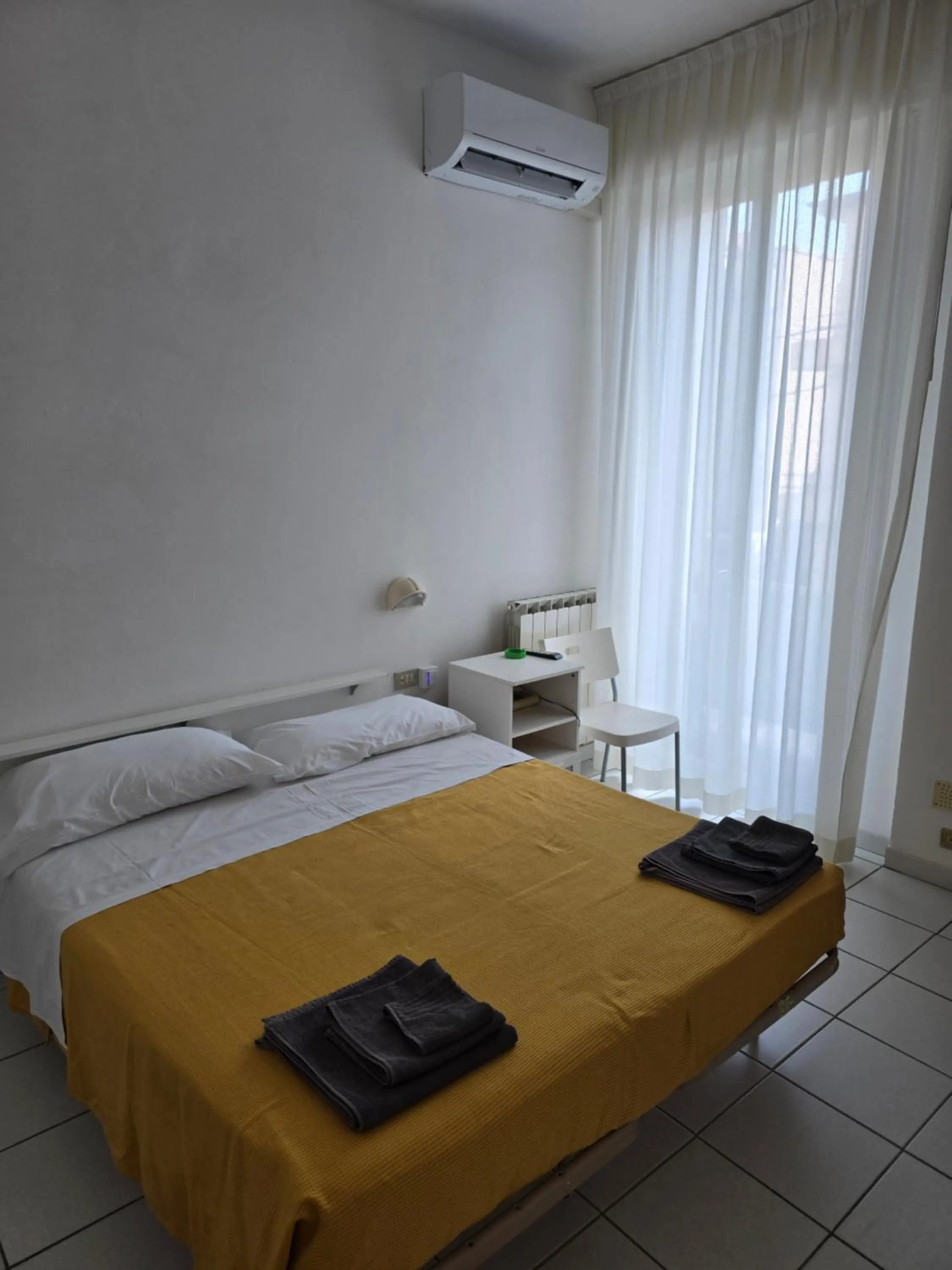 Hotel Annarita-mezza pensione plus- spiaggia inclusa