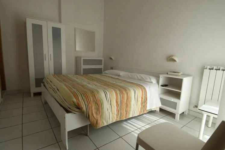 Hotel Annarita-mezza pensione plus- spiaggia inclusa