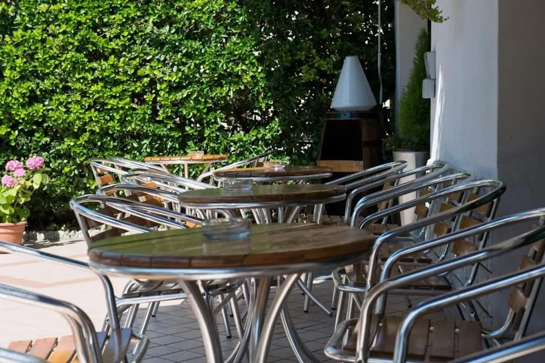 Hotel Annarita-mezza pensione plus- spiaggia inclusa