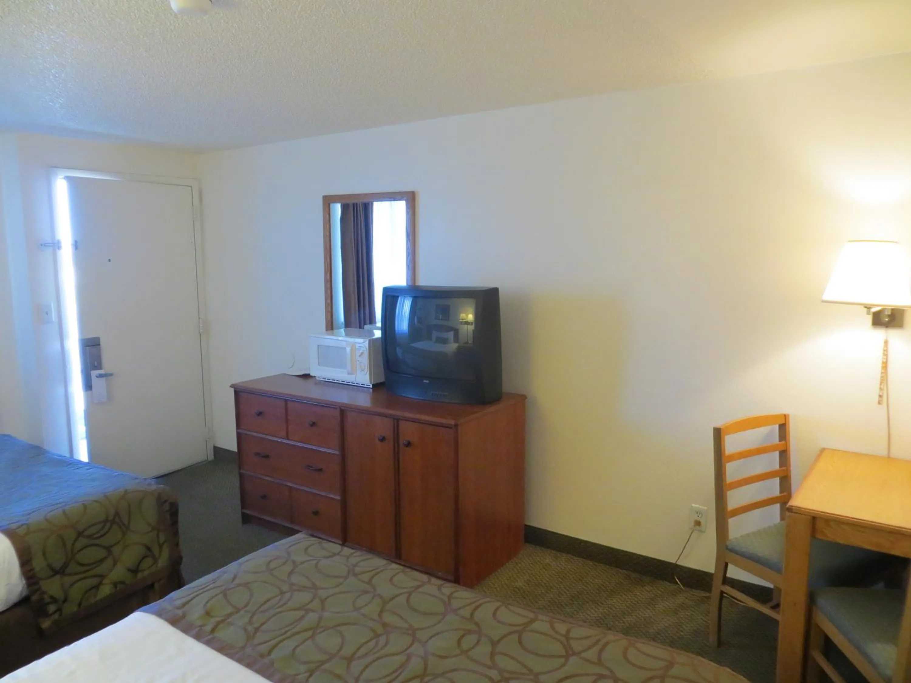 TV and multimedia, Bed in Bryce View Lodge Part of the Ruby's Inn Resort