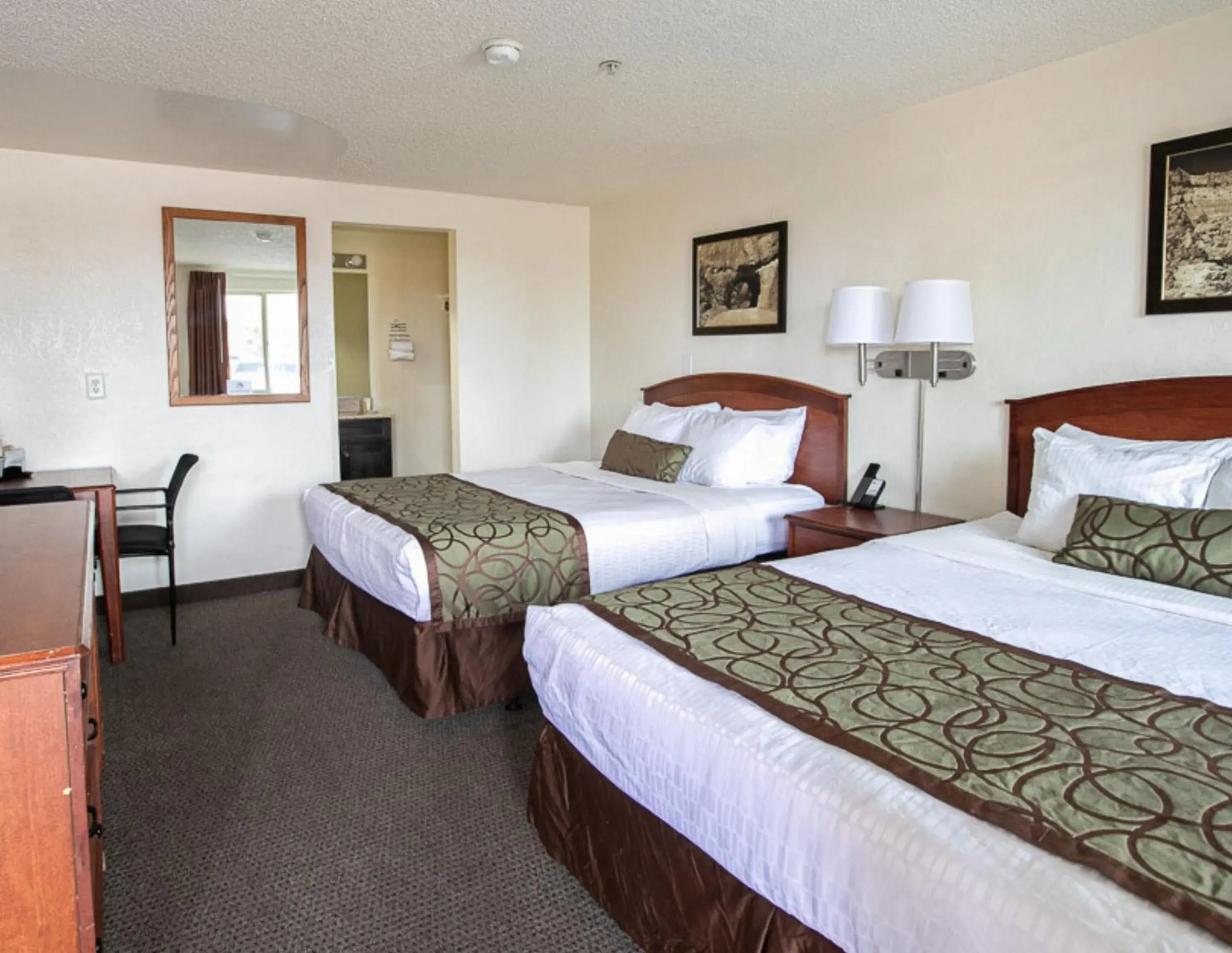 Bedroom, Bed in Bryce View Lodge Part of the Ruby's Inn Resort Bedroom, Bed in Bryce View Lodge Part of the Ruby's Inn Resort