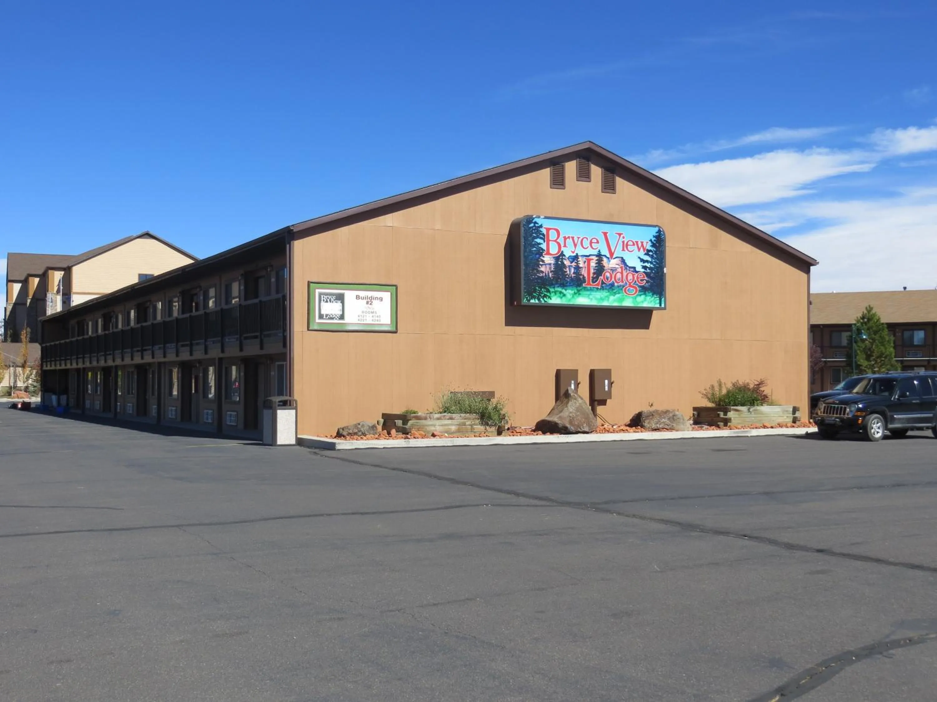 Facade/entrance in Bryce View Lodge Part of the Ruby's Inn Resort