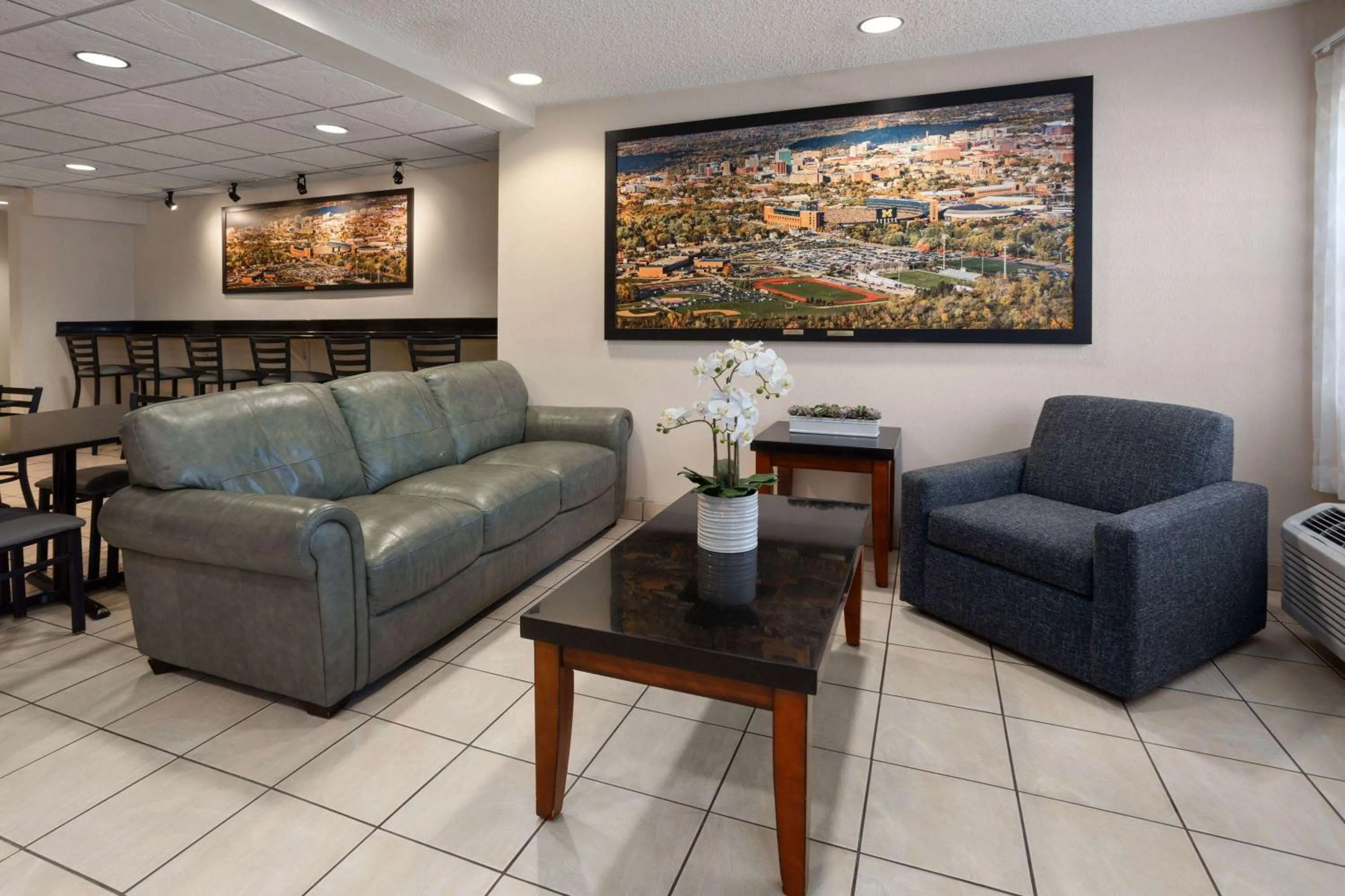 Lobby or reception in Microtel Inn & Suites by Wyndham Ann Arbor