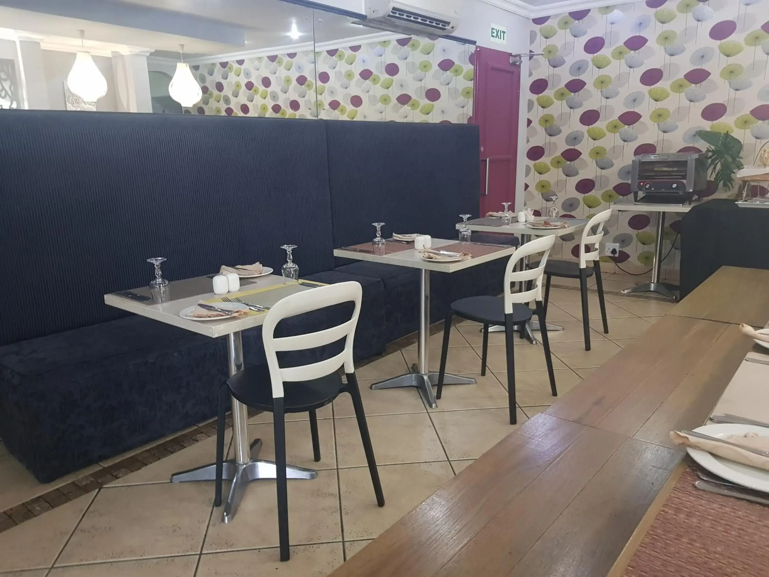 Restaurant/places to eat in Midrand Conference Centre Restaurant/places to eat in Midrand Conference Centre