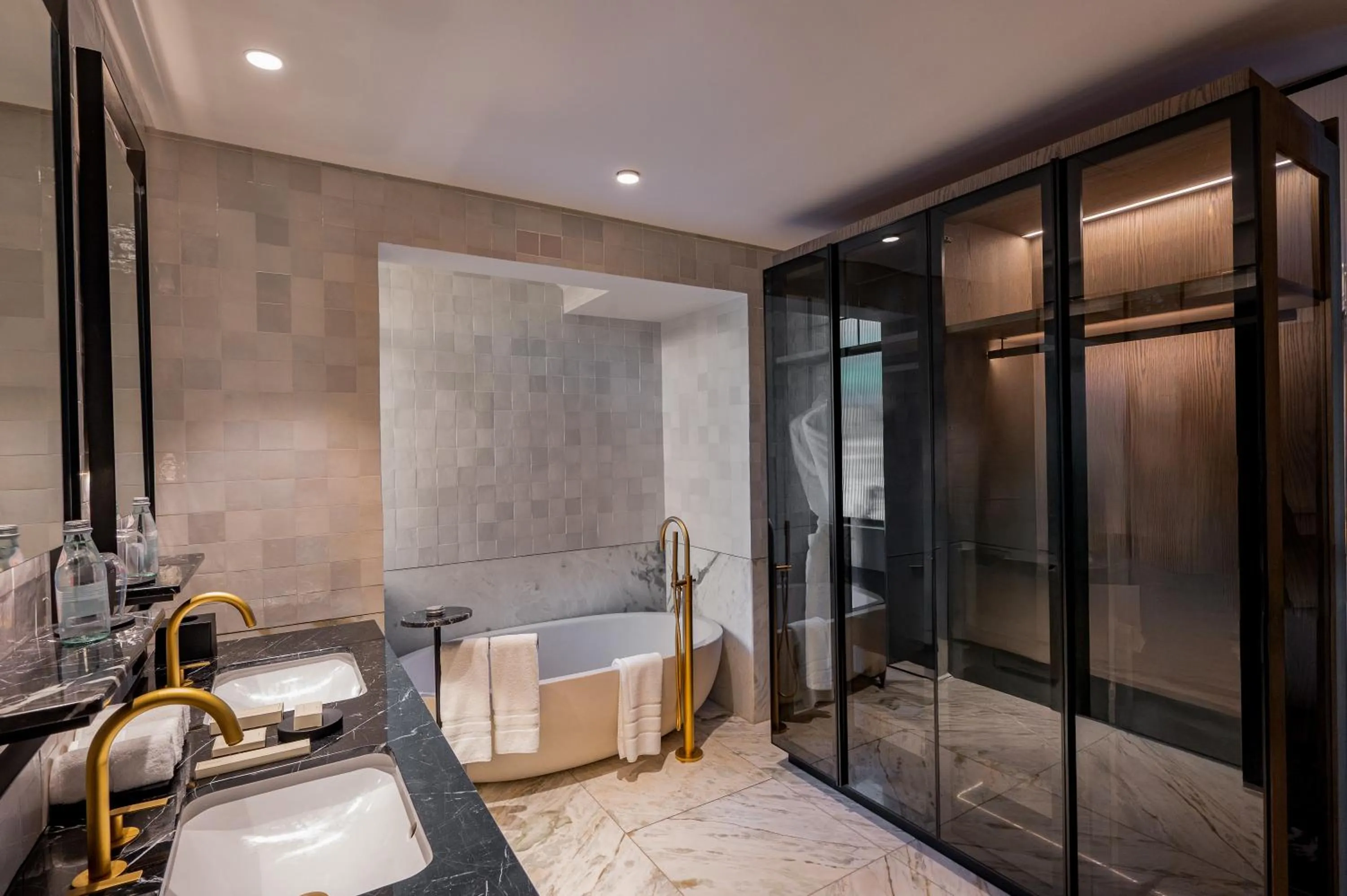 Bath in Park Hyatt Johannesburg