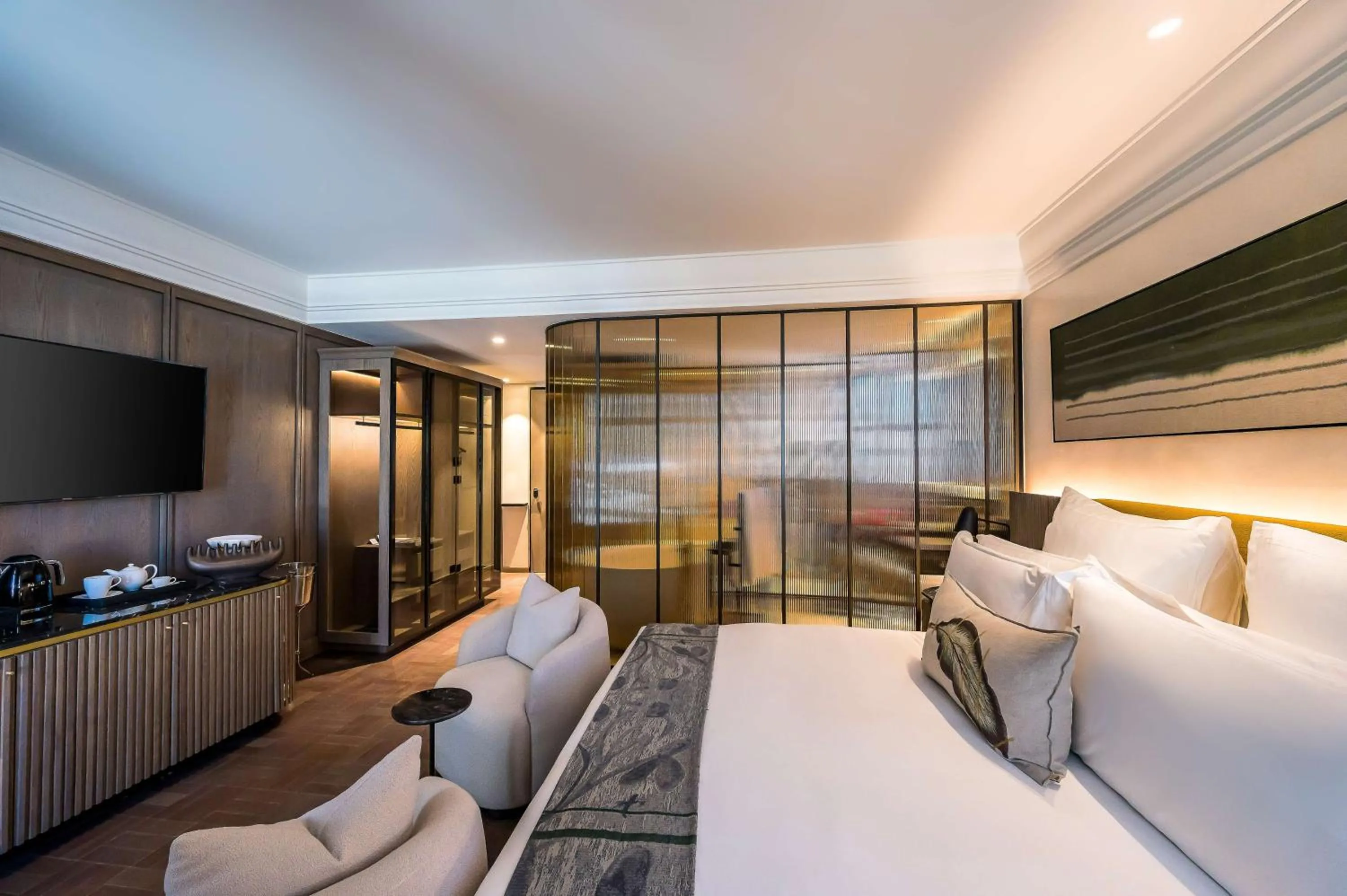 Bedroom in The Winston Hotel