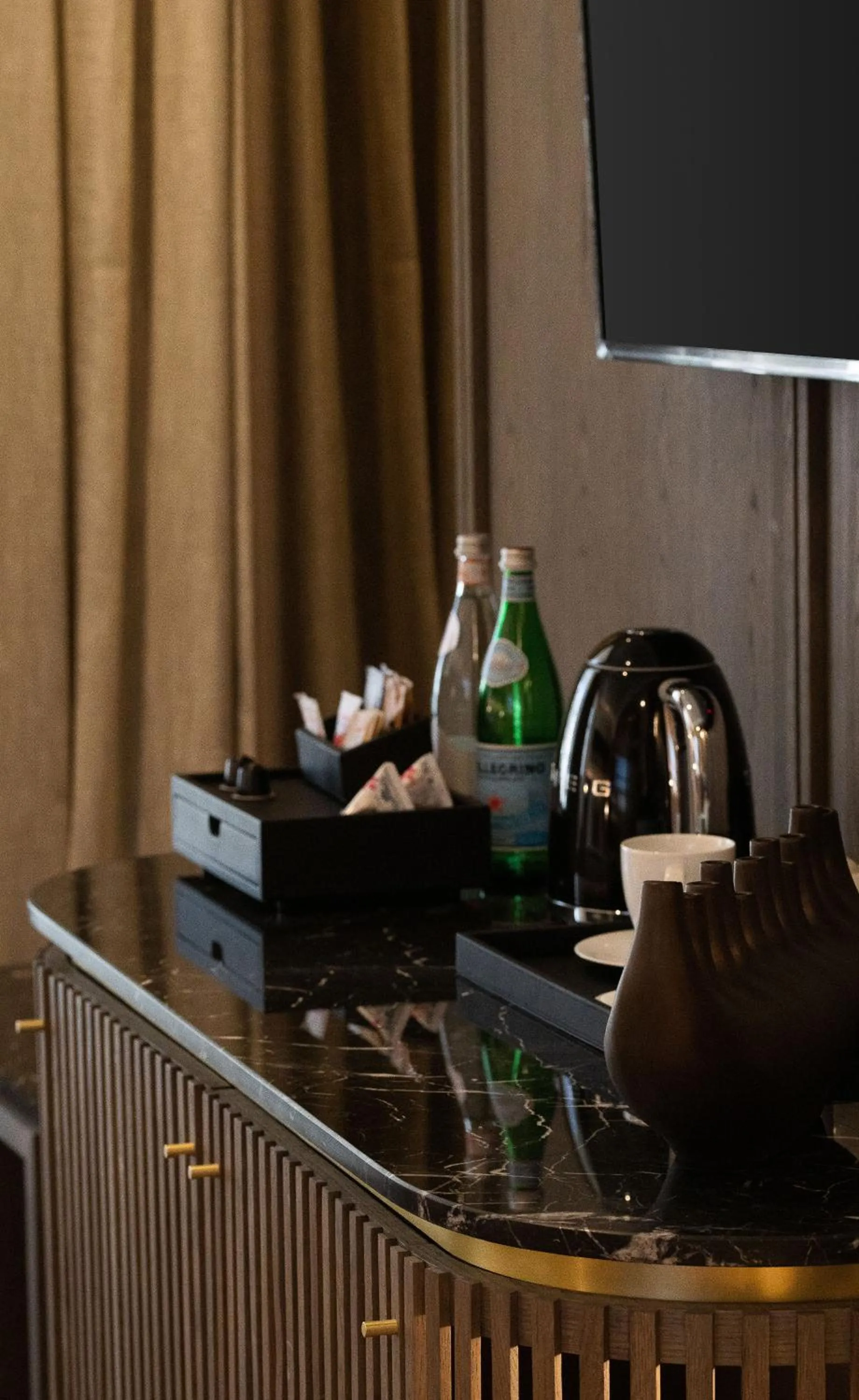 Area and facilities in The Winston Hotel