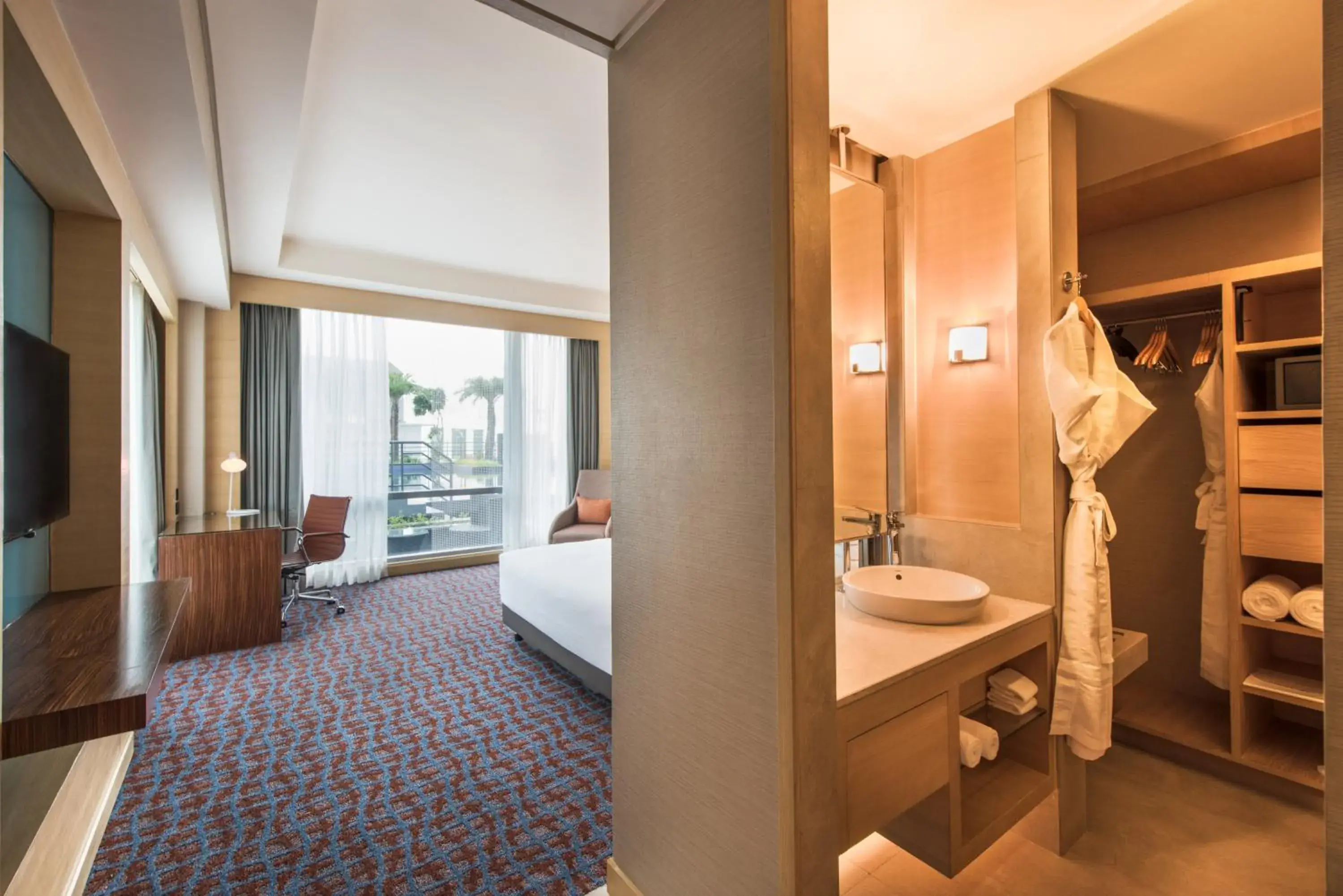 View (from property/room), Bed in Hyatt Regency Lucknow Gomti Nagar View (from property/room), Bed in Hyatt Regency Lucknow Gomti Nagar