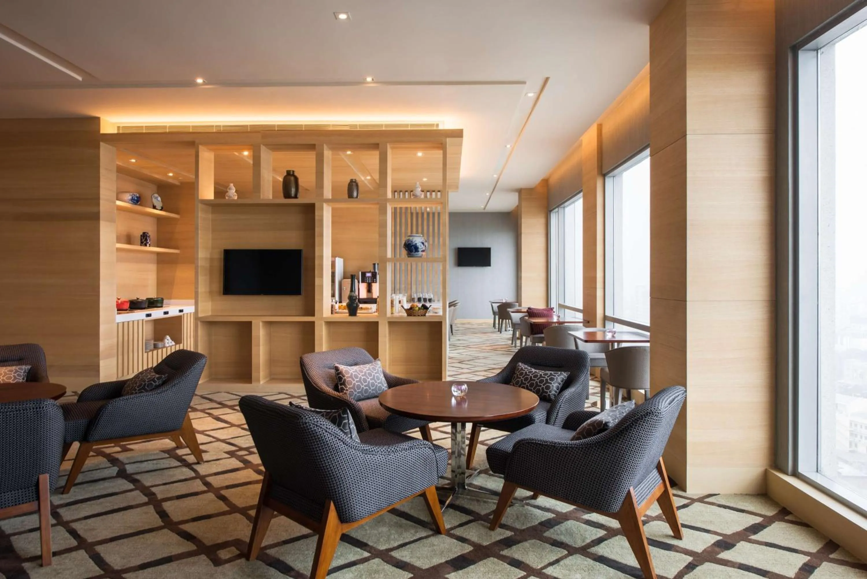 Lounge or bar in Hyatt Regency Lucknow Gomti Nagar