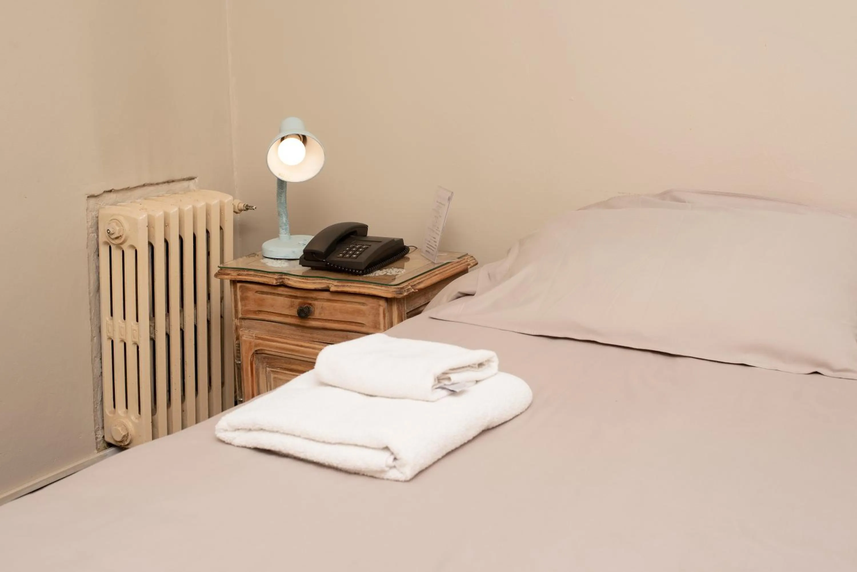 Bed in Hotel Colonial Salta