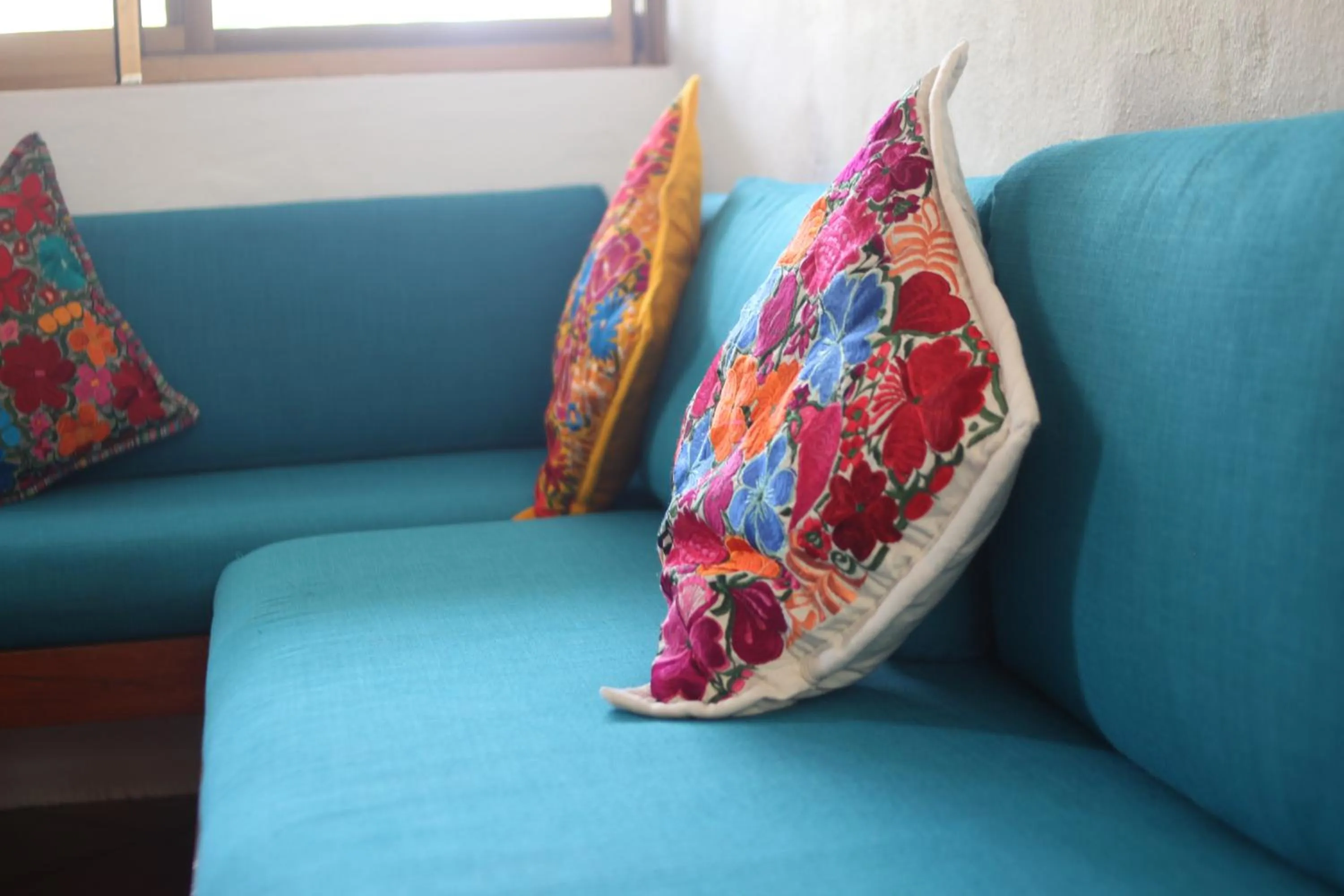 Living room in Hotel Casa Iguana Mismaloya