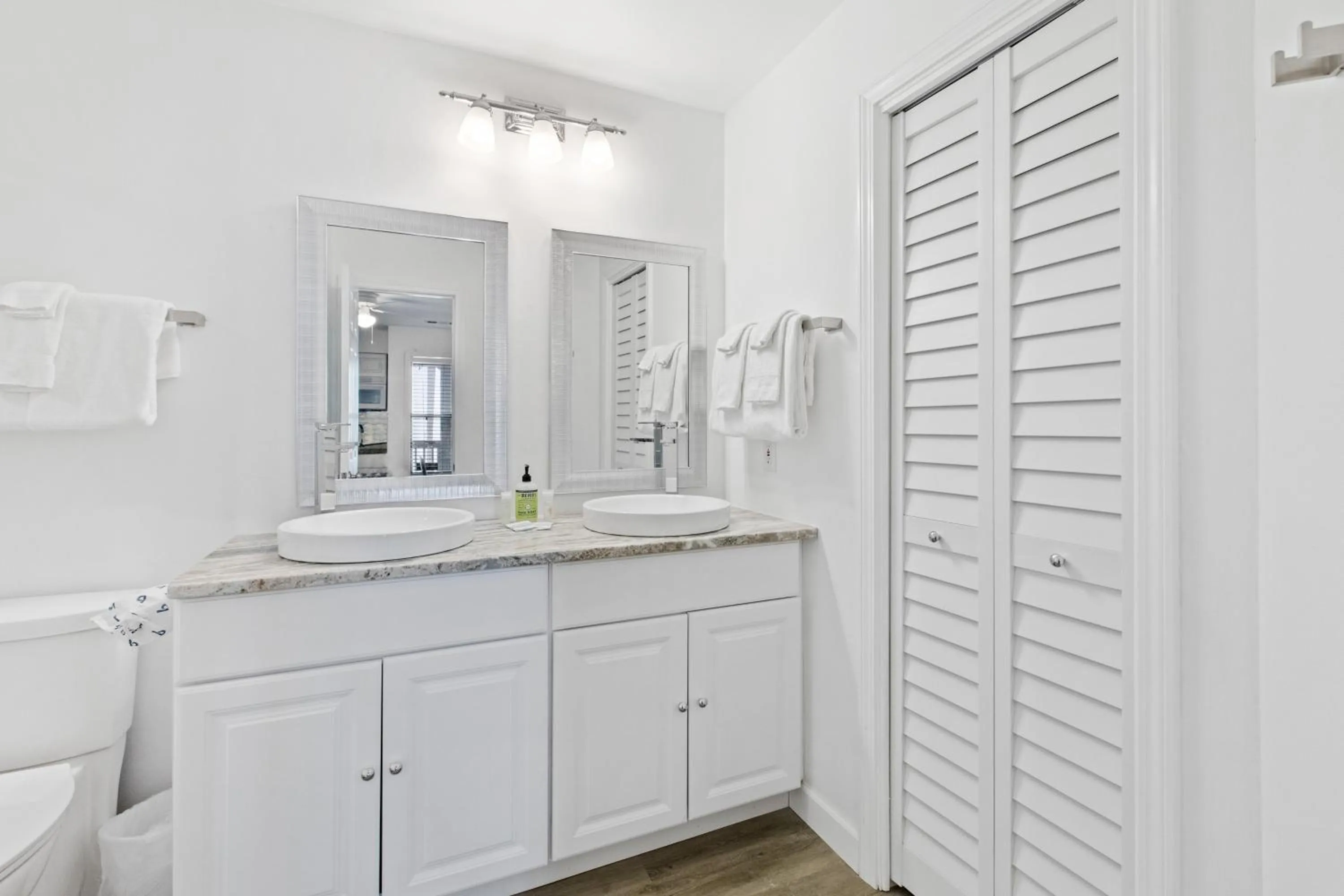 The Inn at St. Thomas Square #1303A