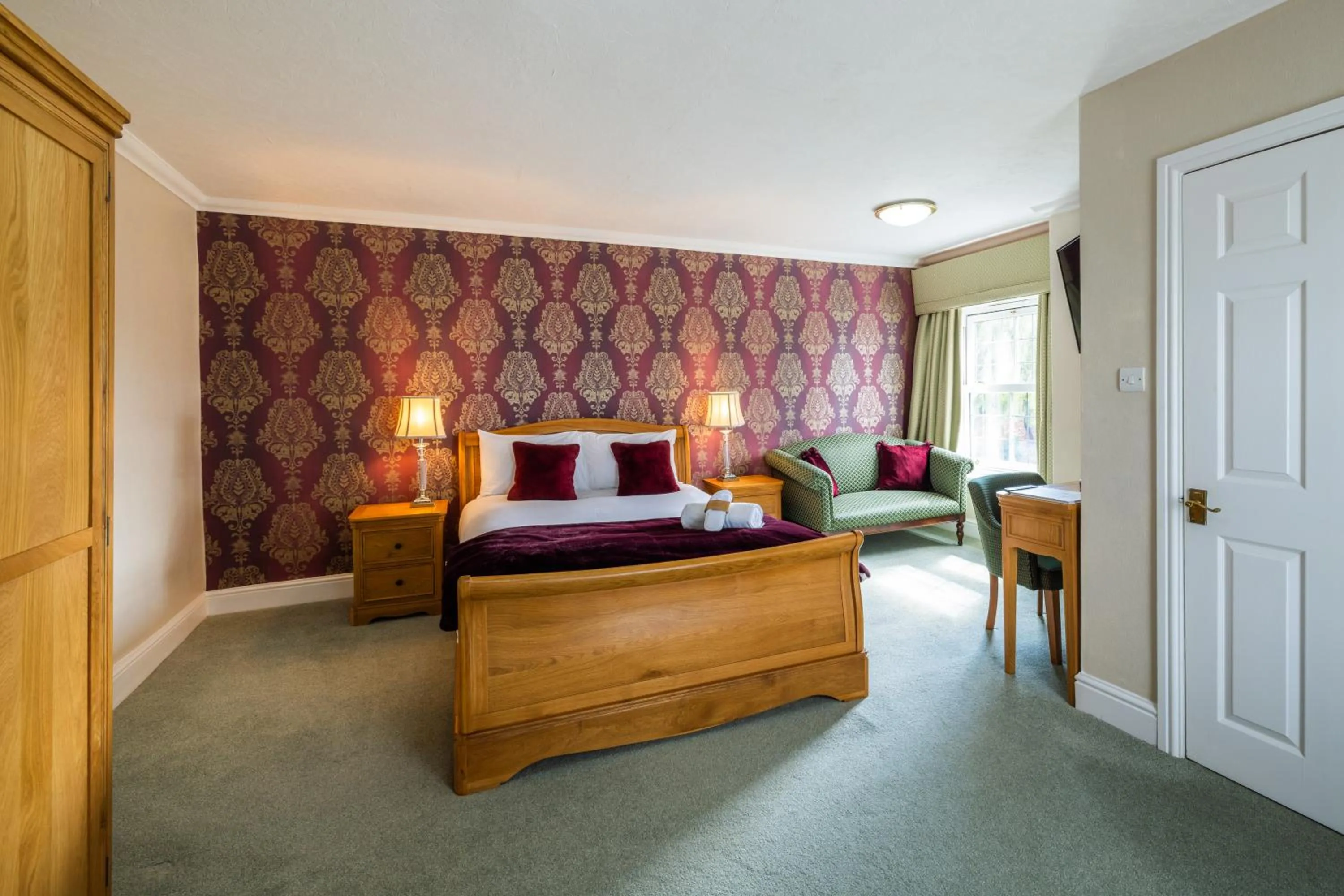 Bed in Stallingborough Grange Hotel