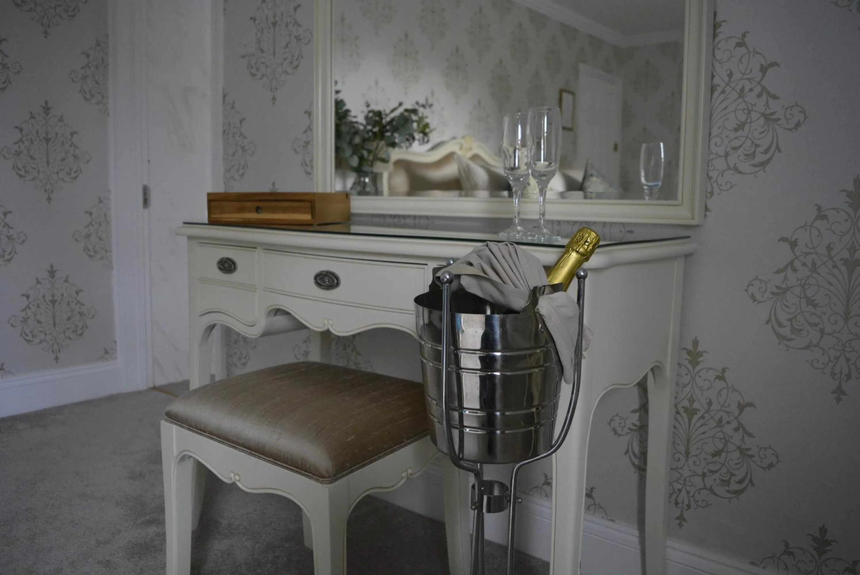 TV and multimedia in Stallingborough Grange Hotel