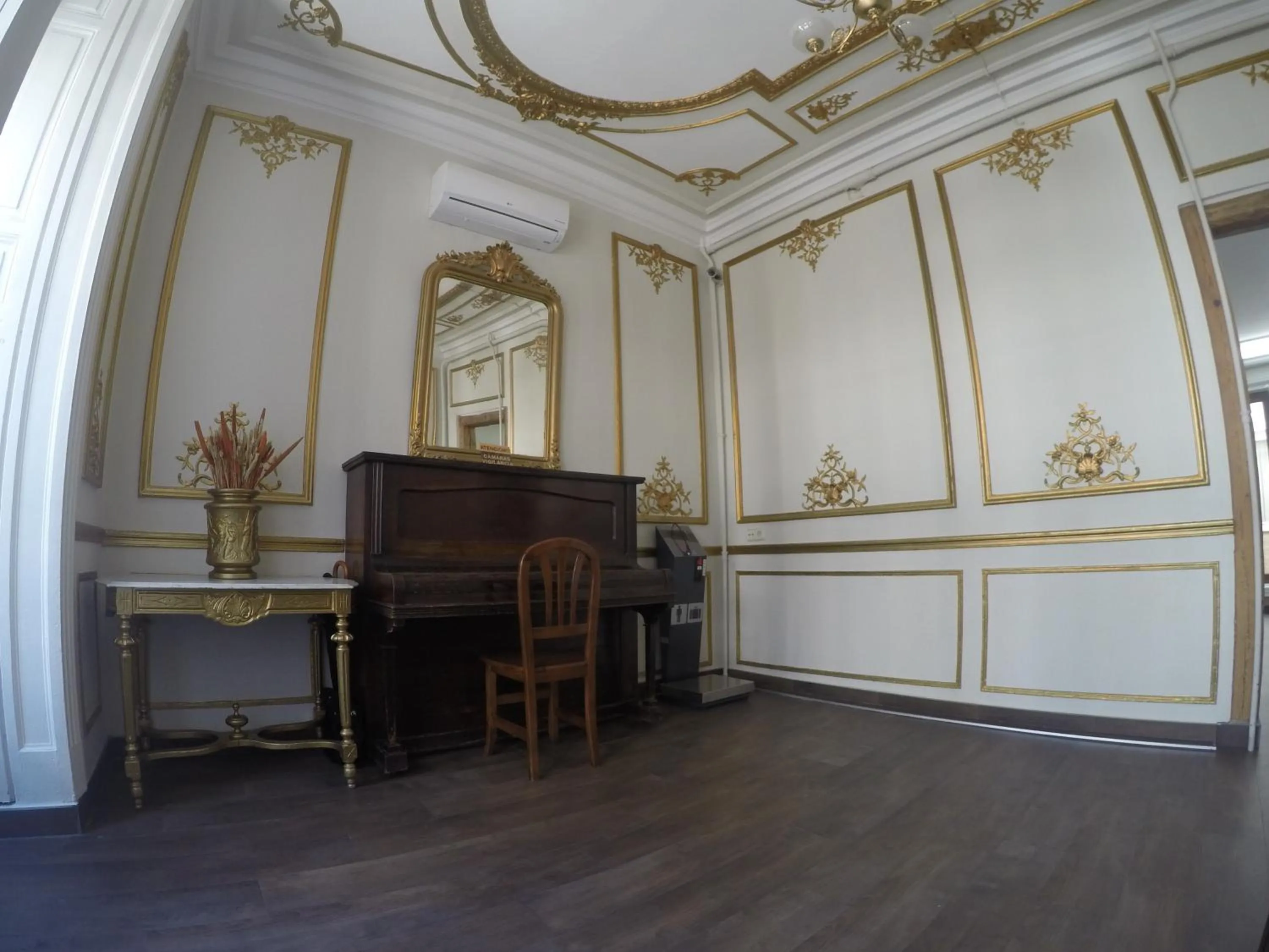 Lobby or reception in Hostal El Pilar