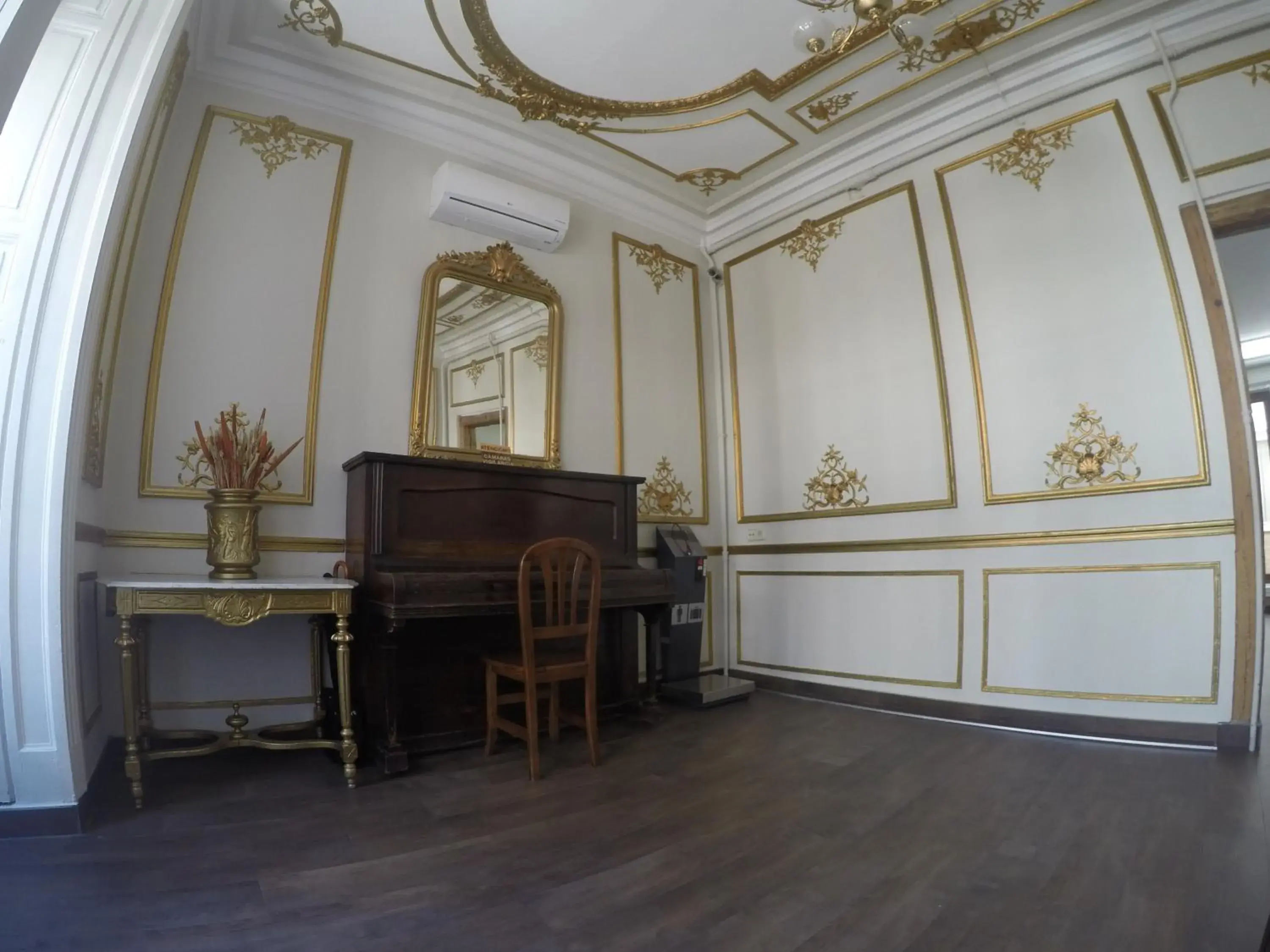 Lobby or reception in Hostal El Pilar Lobby or reception in Hostal El Pilar