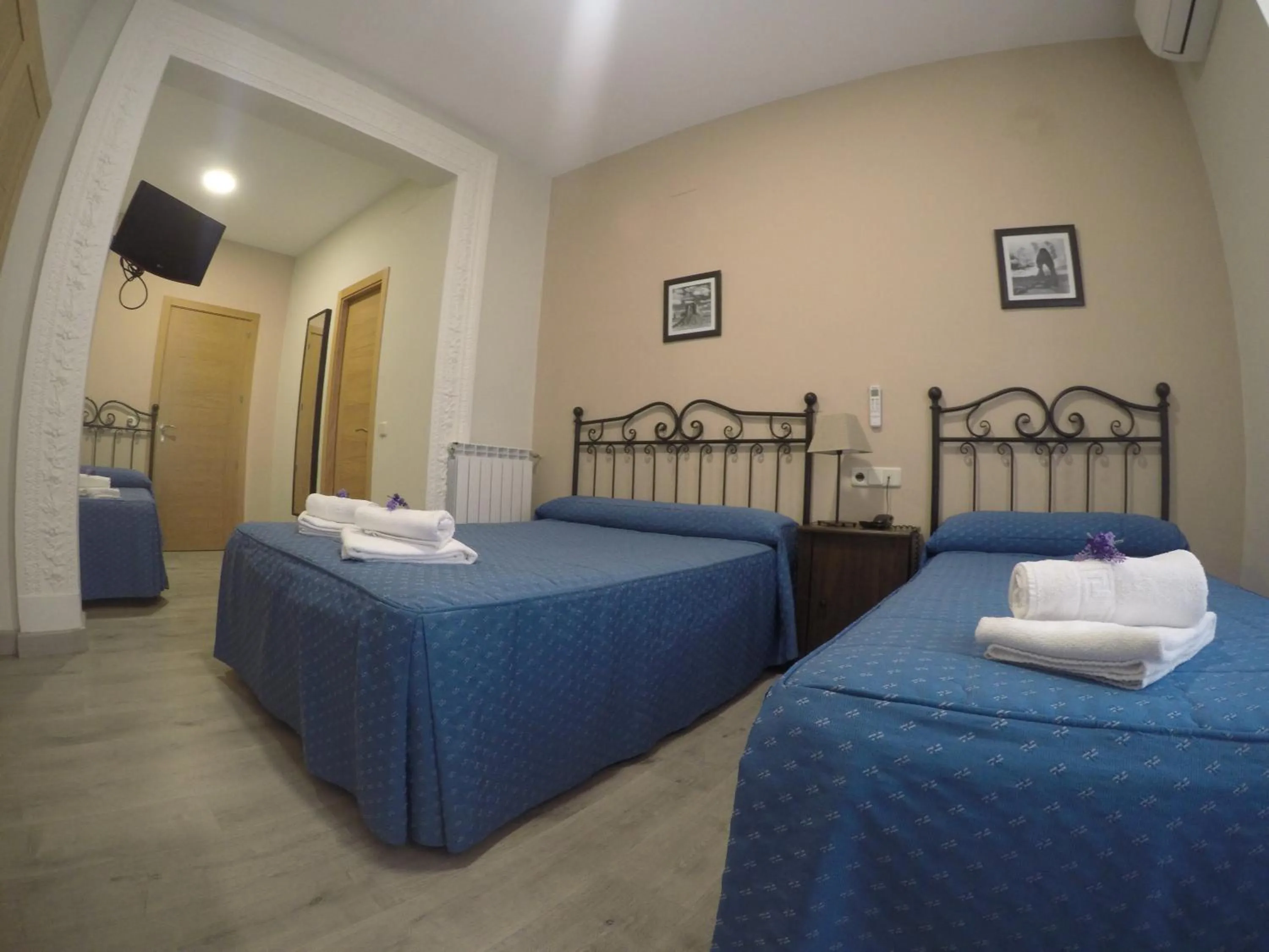 Bedroom, Bed in Hostal El Pilar