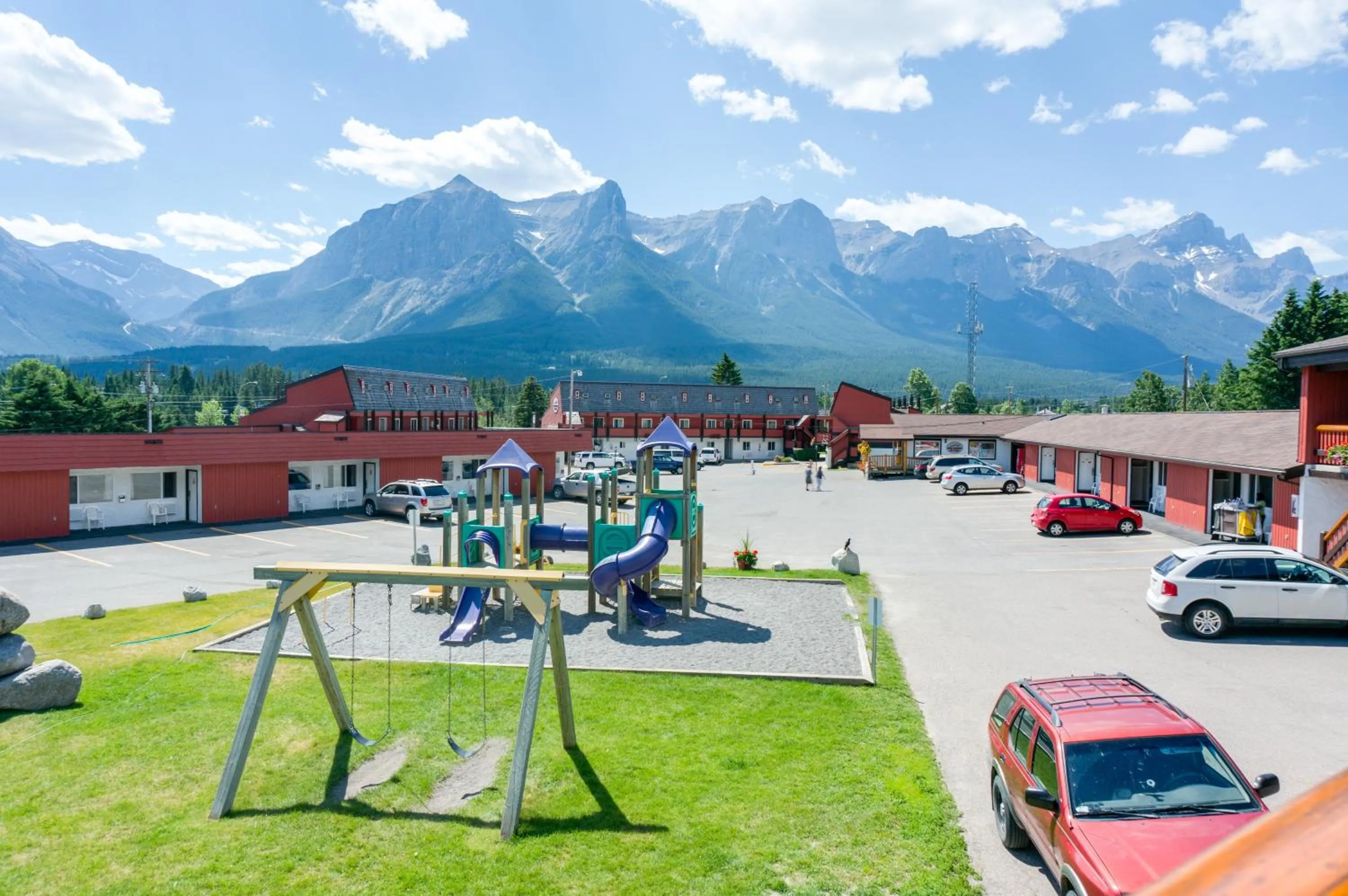 Facade/entrance in Rocky Mountain Ski Lodge