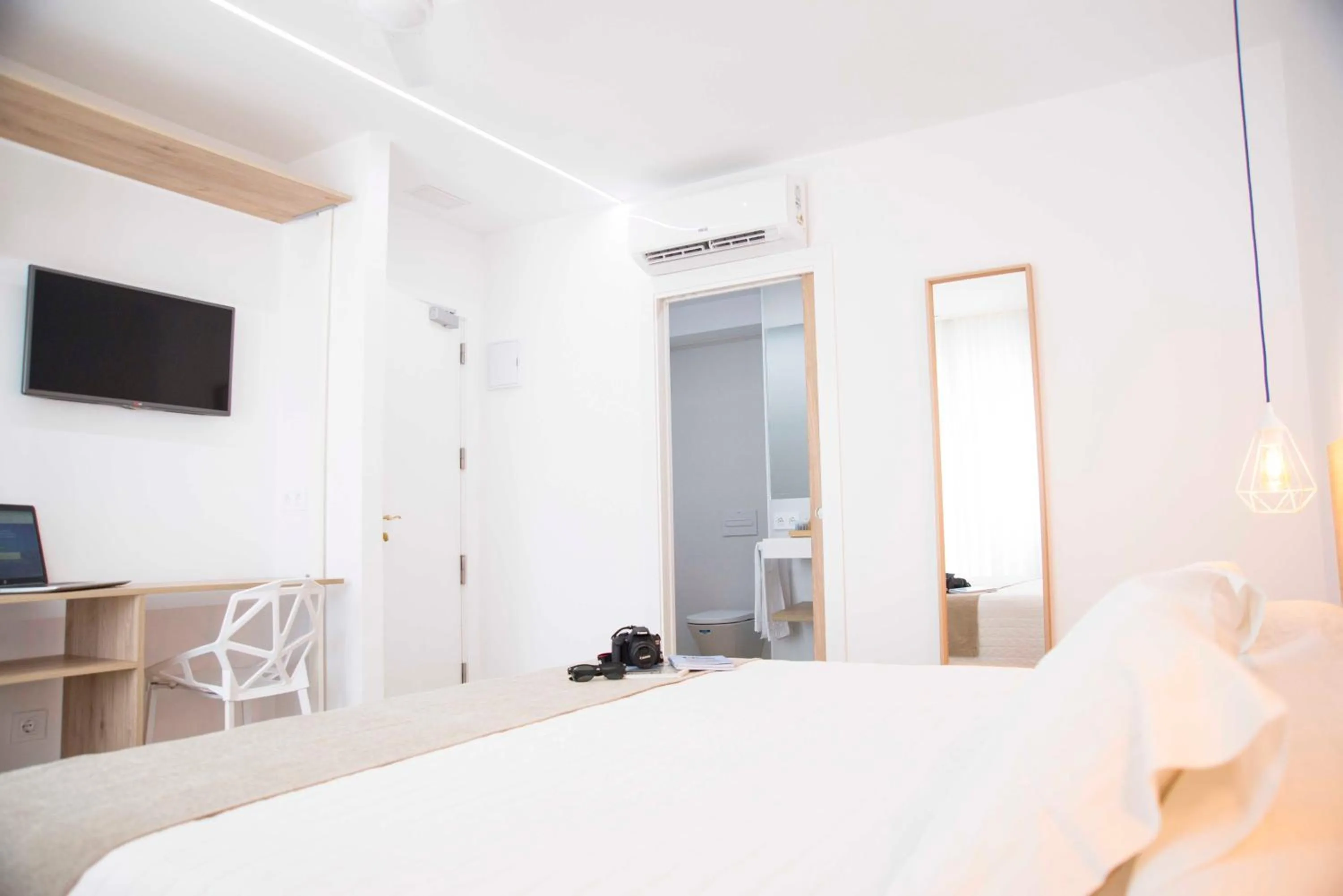 Photo of the whole room in Hotel Mar Azul