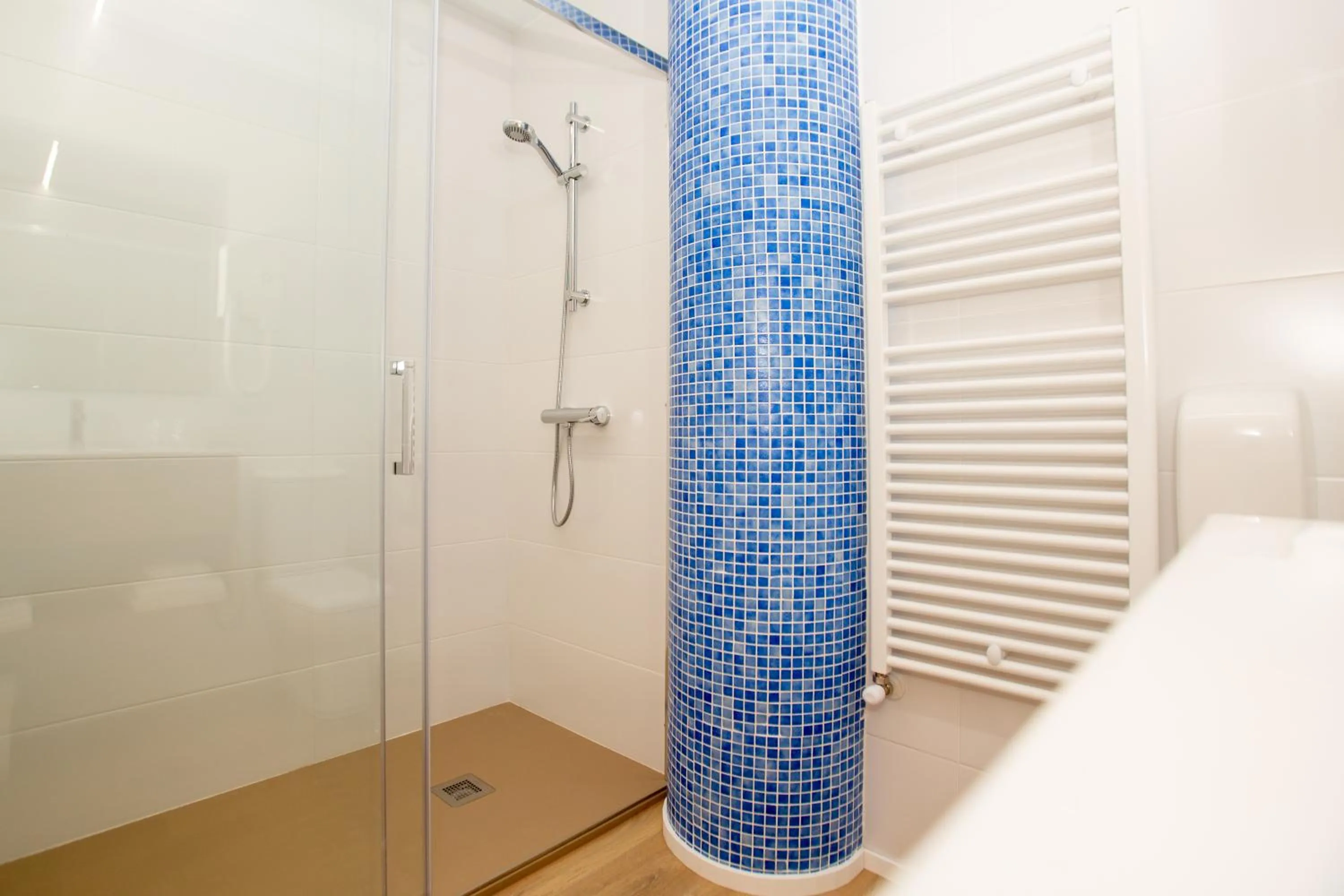 Shower in Hotel Mar Azul