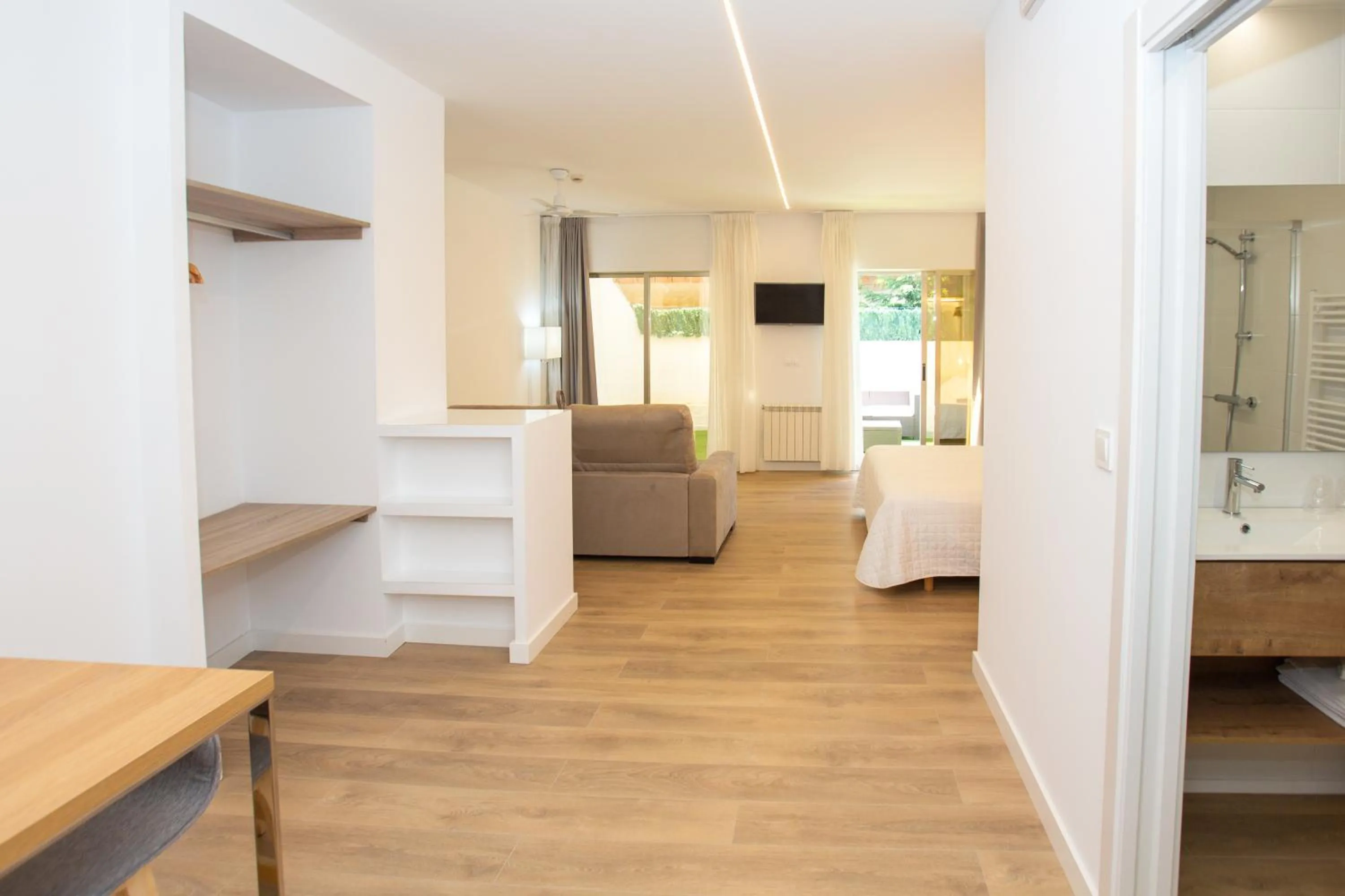 Photo of the whole room in Hotel Mar Azul