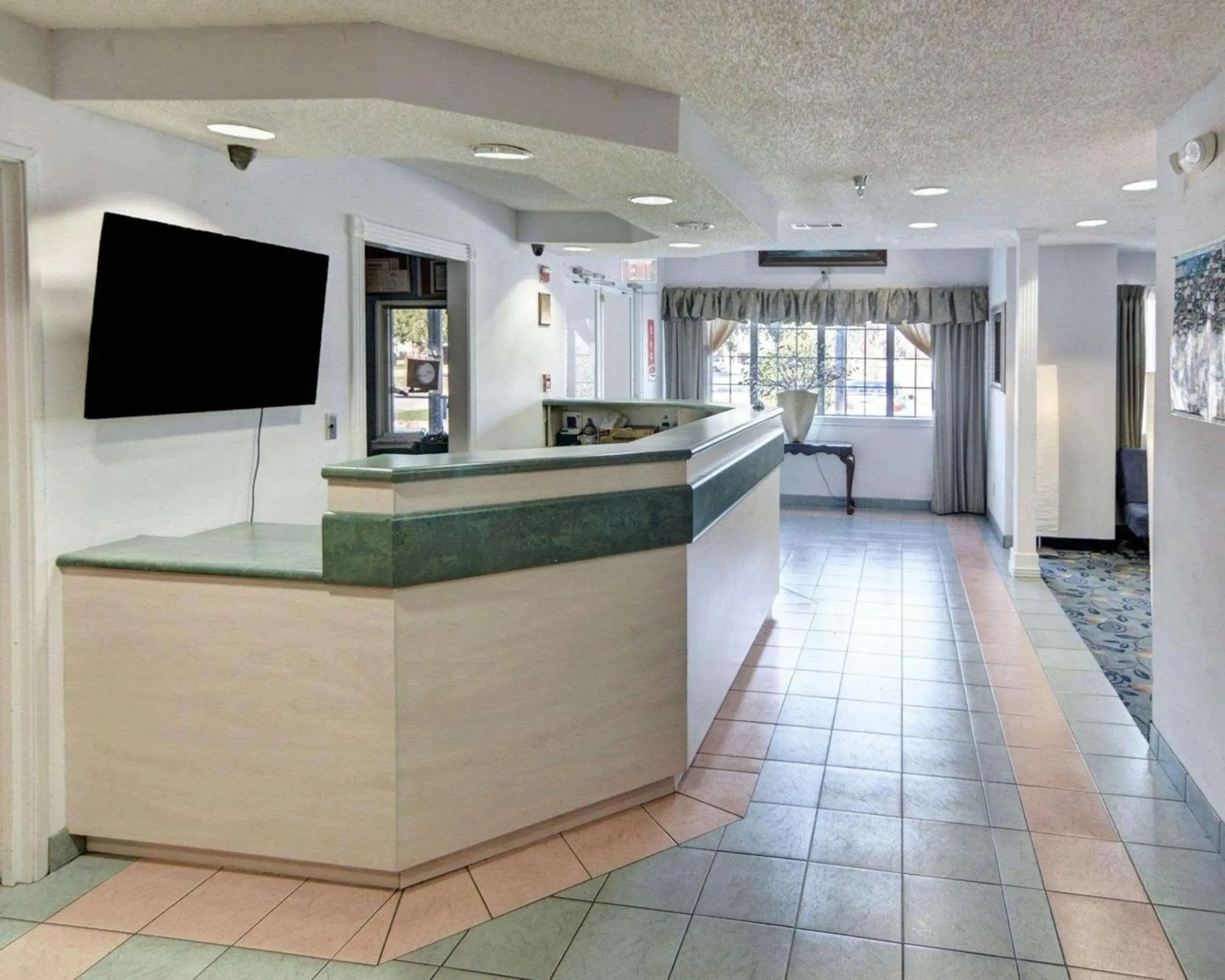 Lobby or reception in Rodeway Inn & Suites Lewisville I-35 Lobby or reception in Rodeway Inn & Suites Lewisville I-35