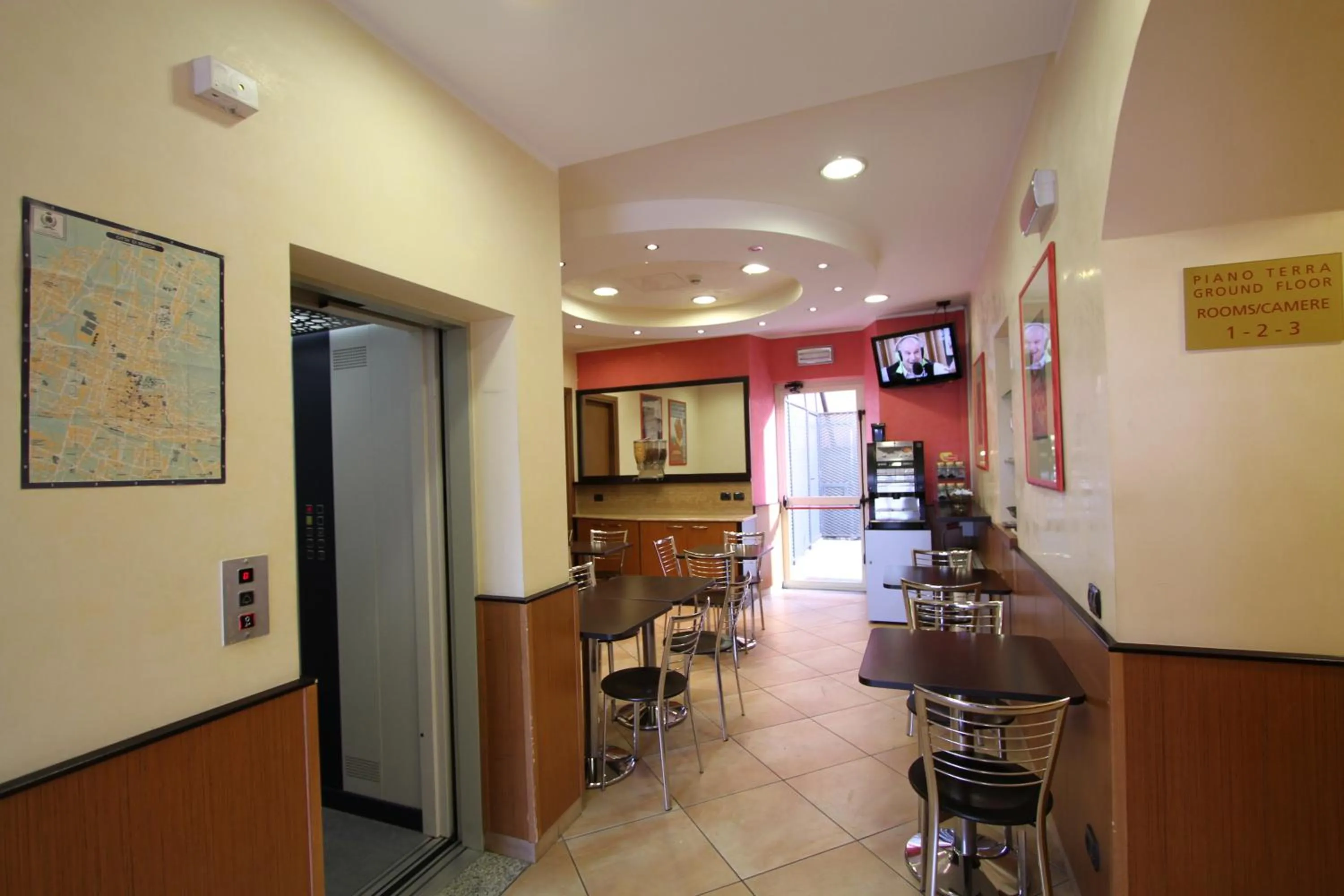 Restaurant/places to eat in Hotel Della Volta