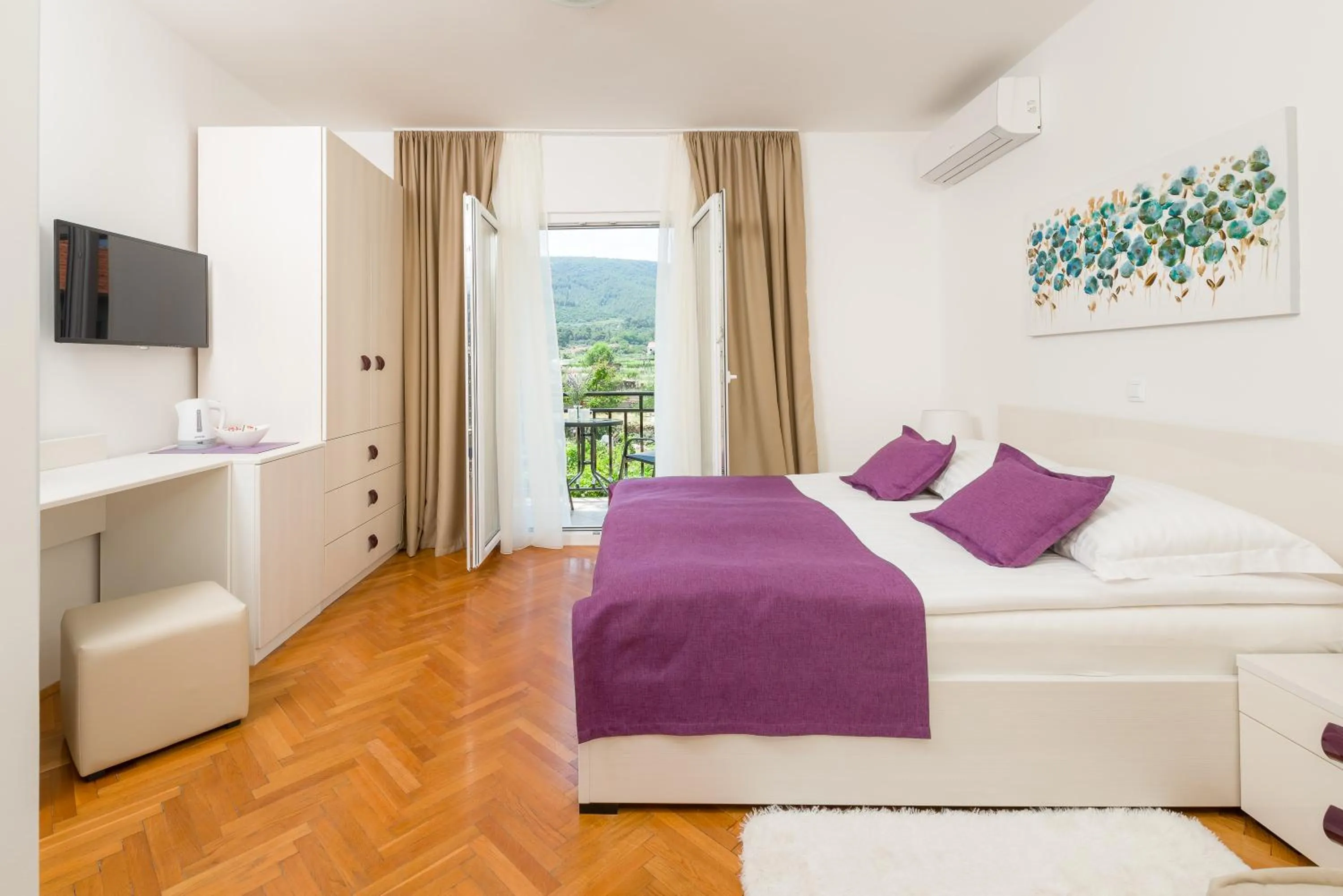 Photo of the whole room, Bed in B&B Aurora