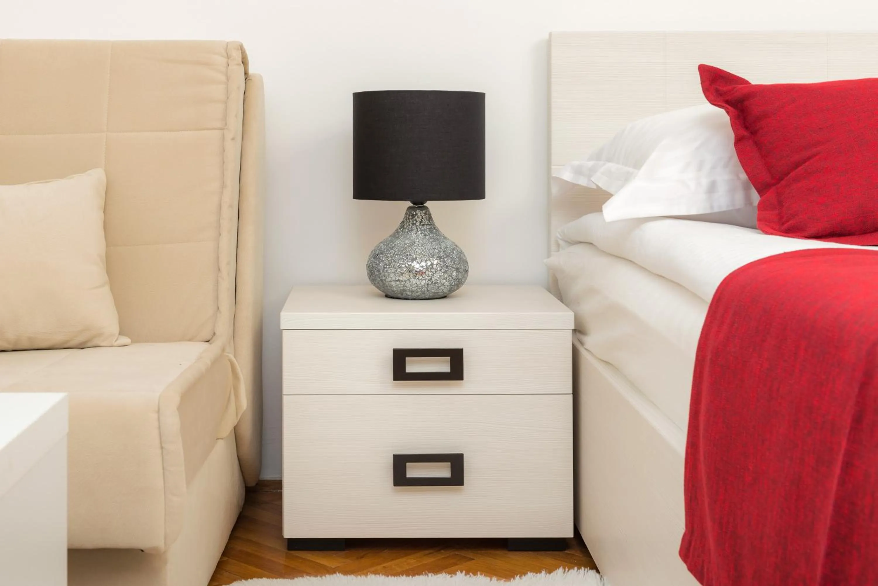 Decorative detail, Bed in B&B Aurora