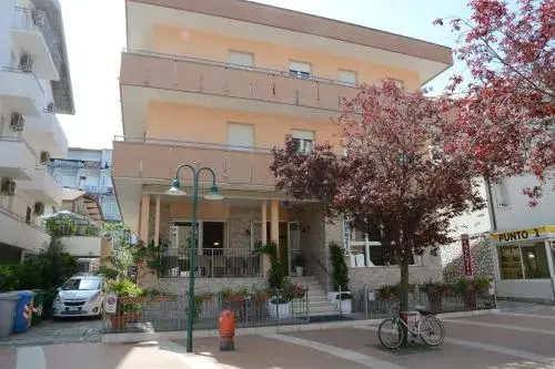 Albergo Larenzia Albergo Larenzia