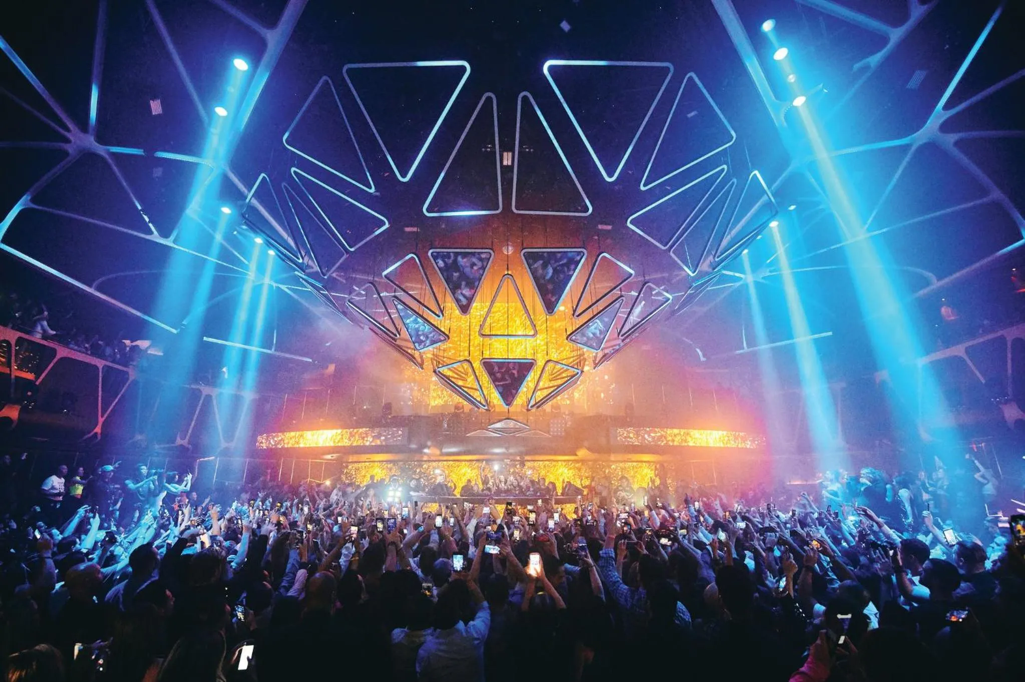 Evening entertainment in SKYLOFTS at MGM Grand