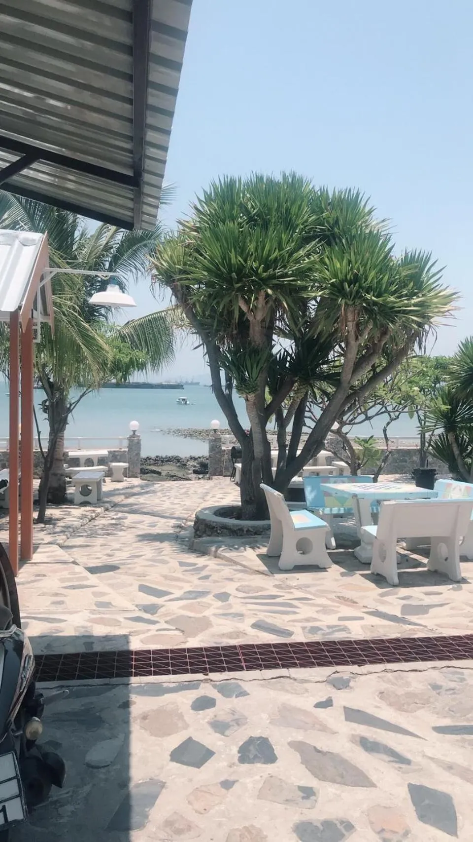 Rubtawan Sichang Resort