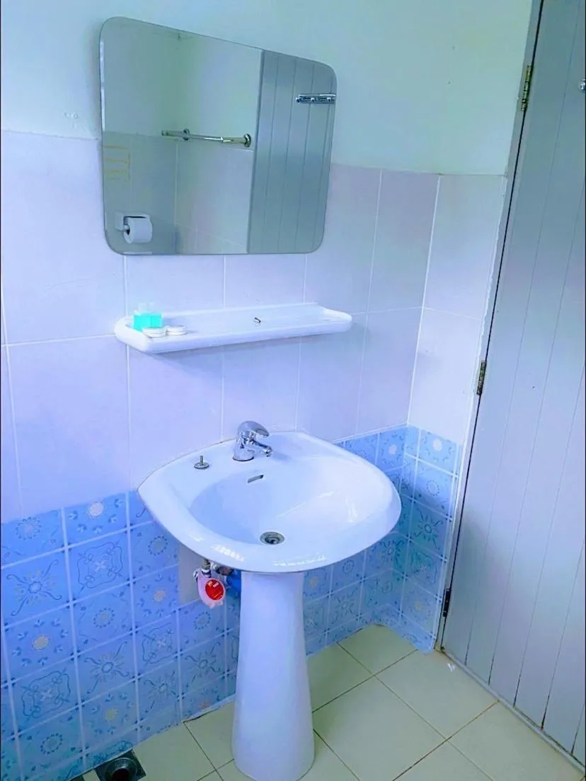 Rubtawan Sichang Resort