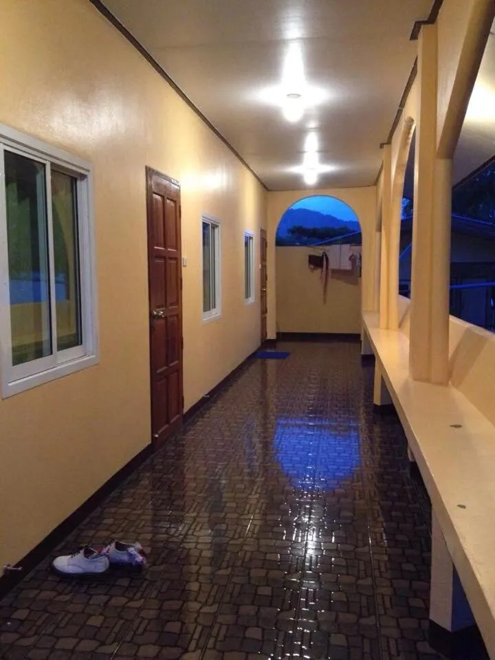 Rubtawan Sichang Resort