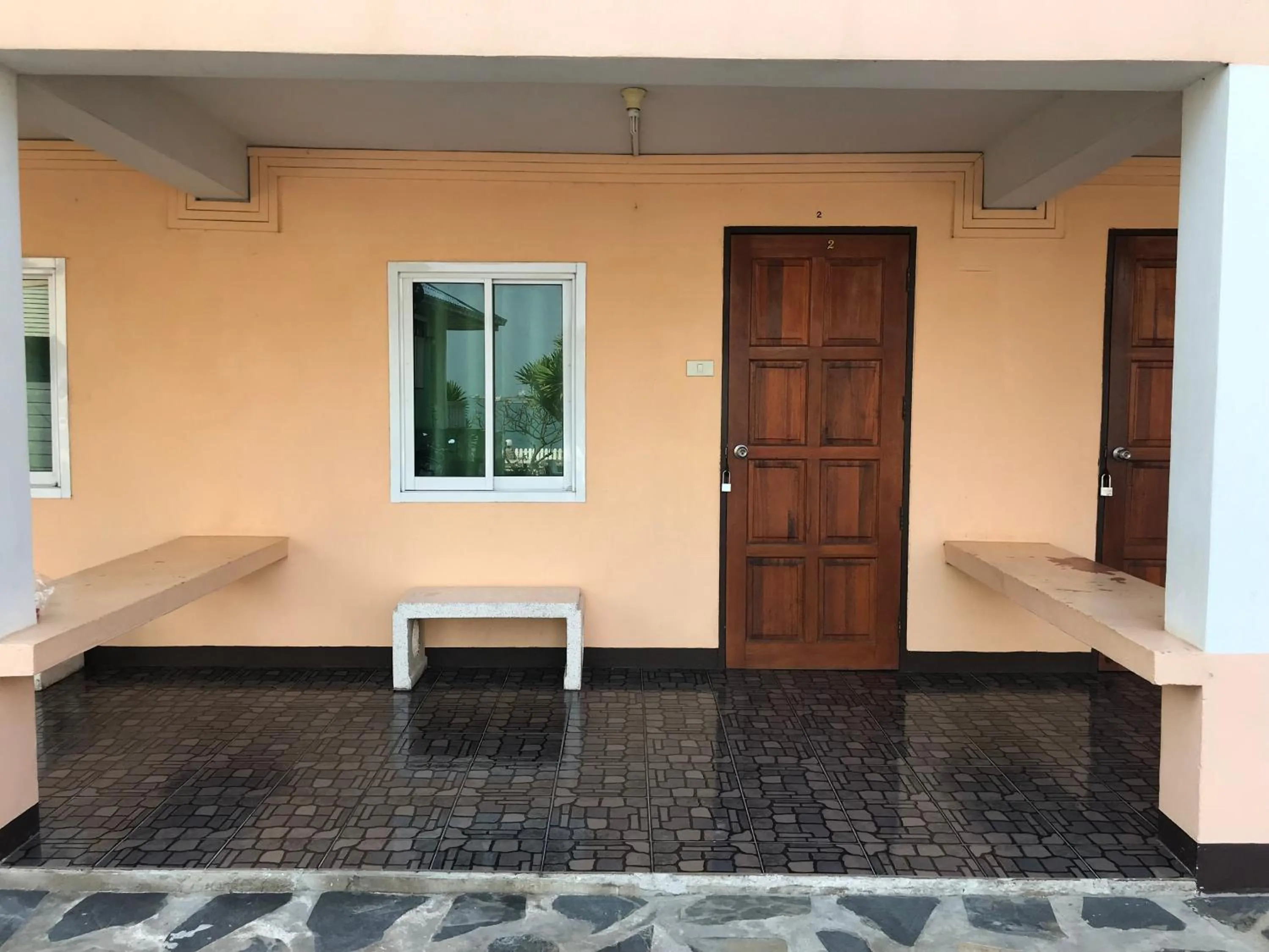 Rubtawan Sichang Resort