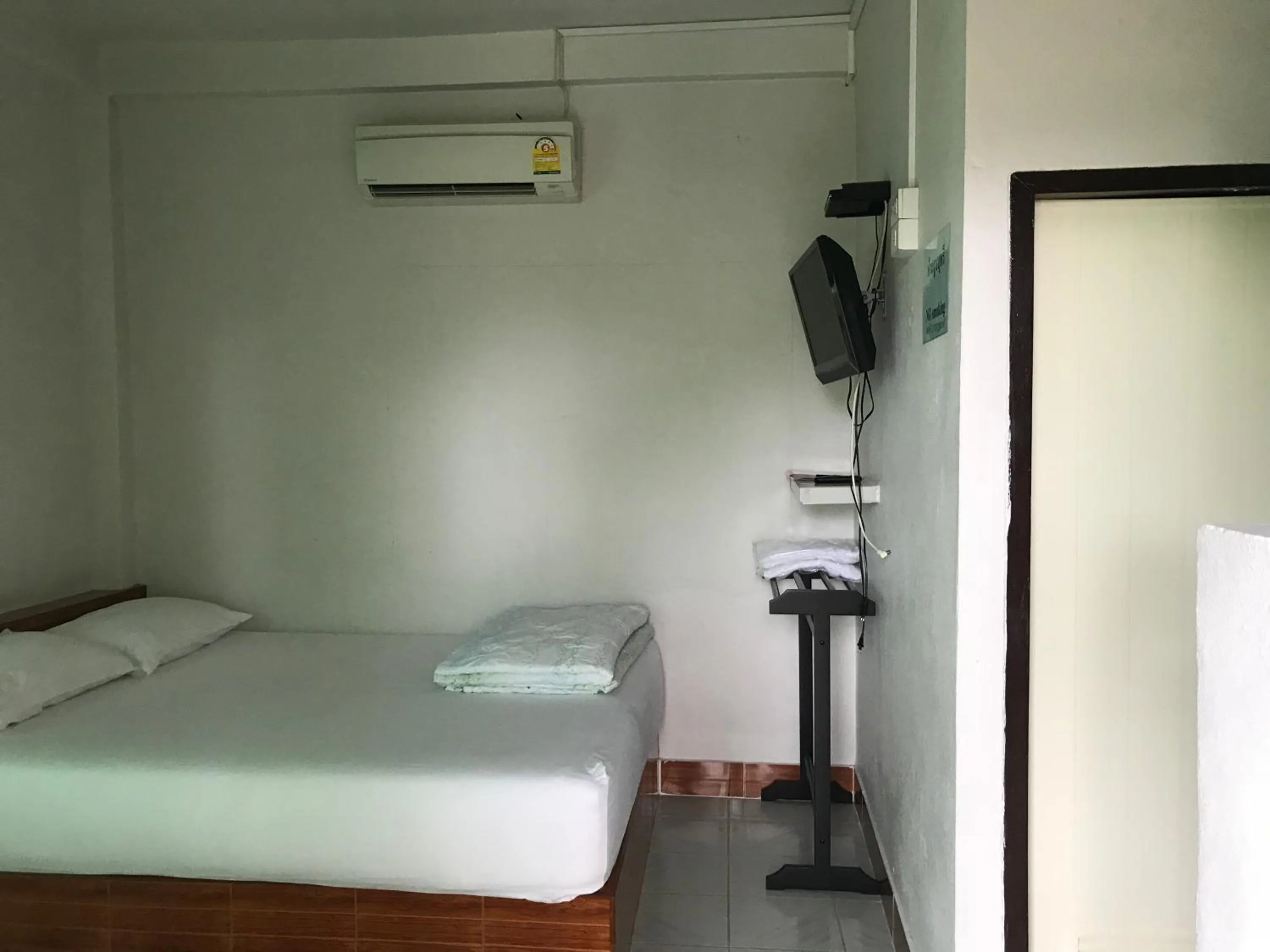 Bed in Rubtawan Sichang Resort