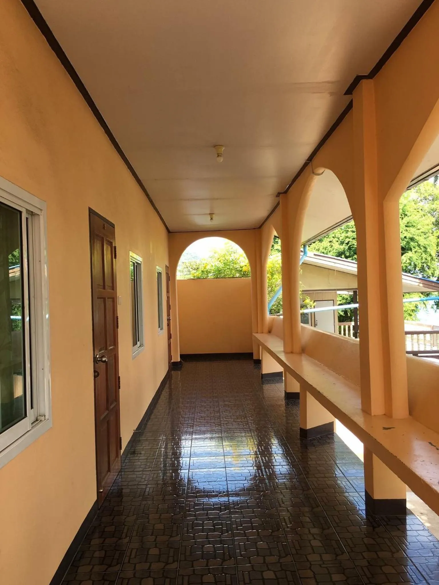 Rubtawan Sichang Resort