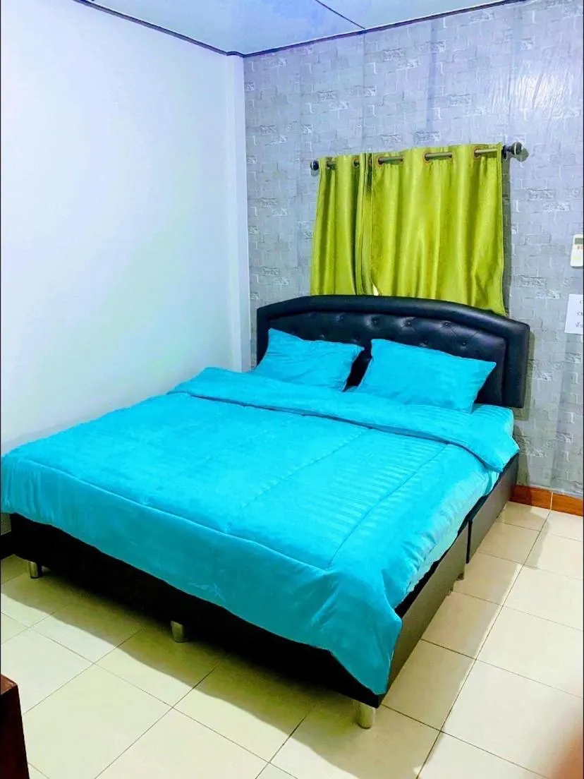 Bed in Rubtawan Sichang Resort