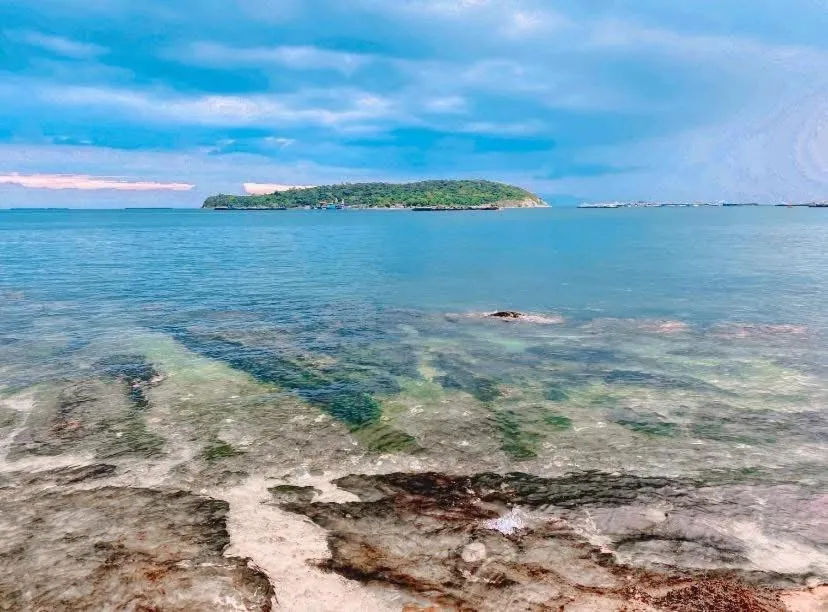 Rubtawan Sichang Resort