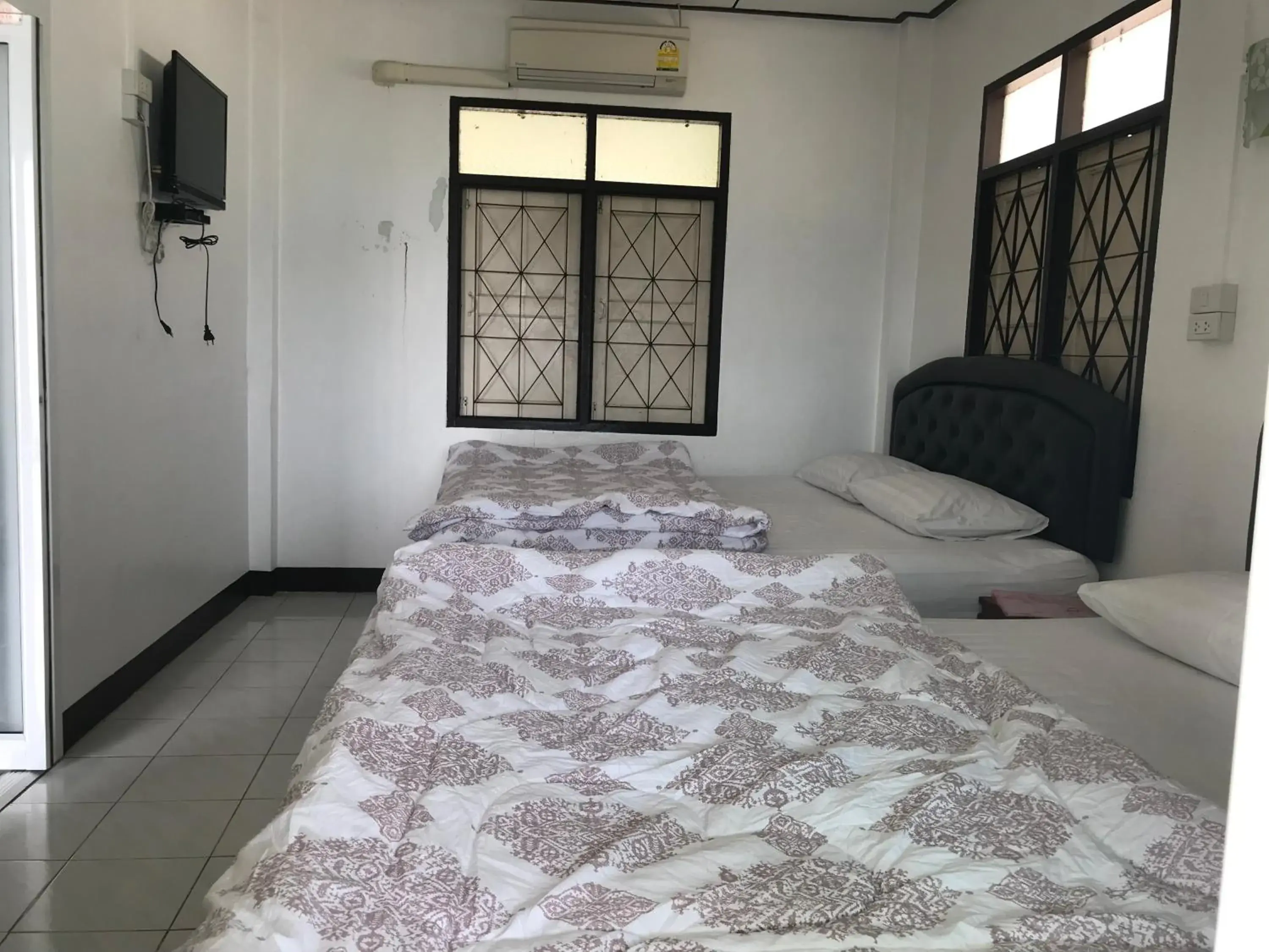 Bungalow with Sea View in Rubtawan Sichang Resort Bungalow with Sea View in Rubtawan Sichang Resort