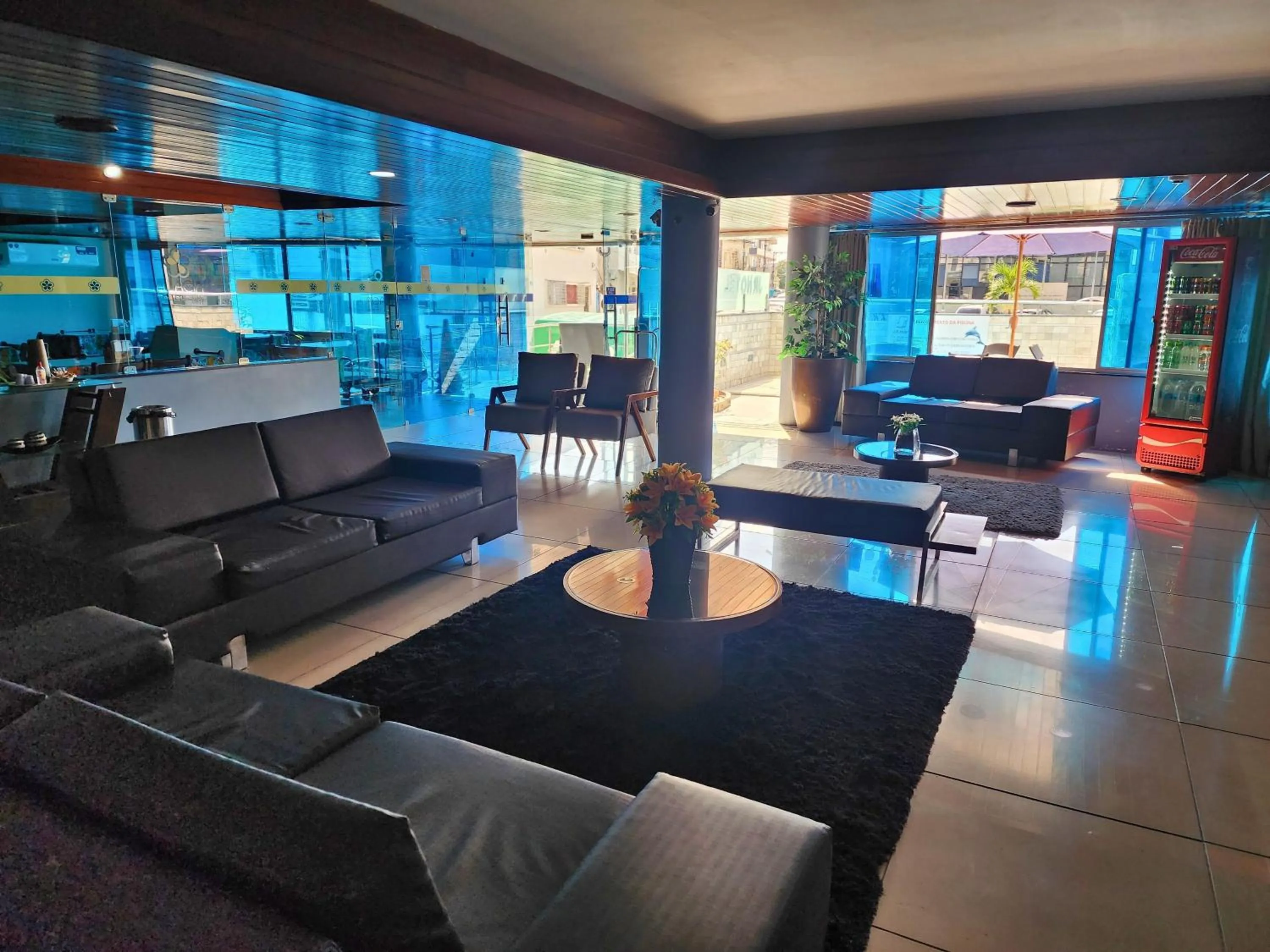 Communal lounge/ TV room in JR Hotel