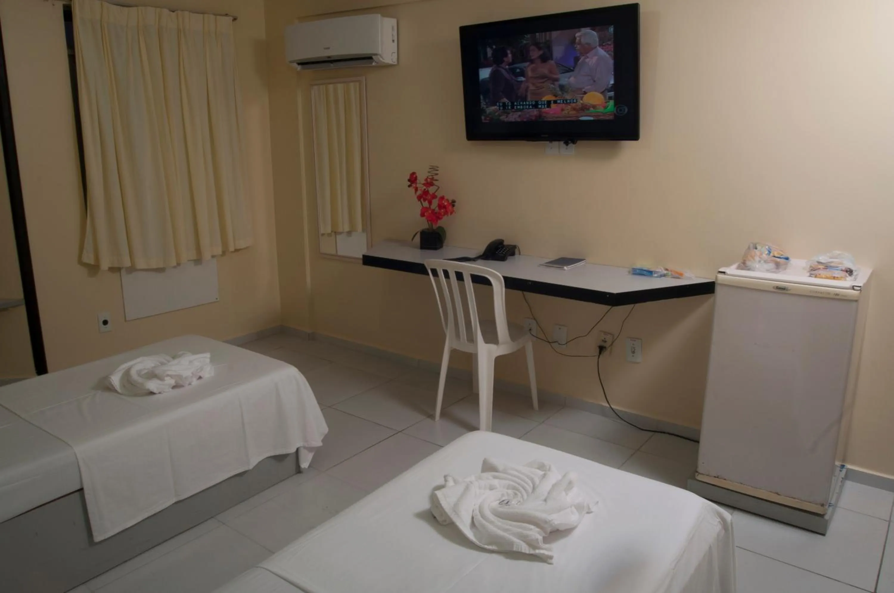 Decorative detail, Bed in JR Hotel